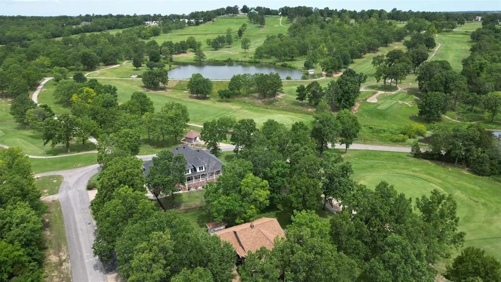 Property at 412  Airpark - Image 9
