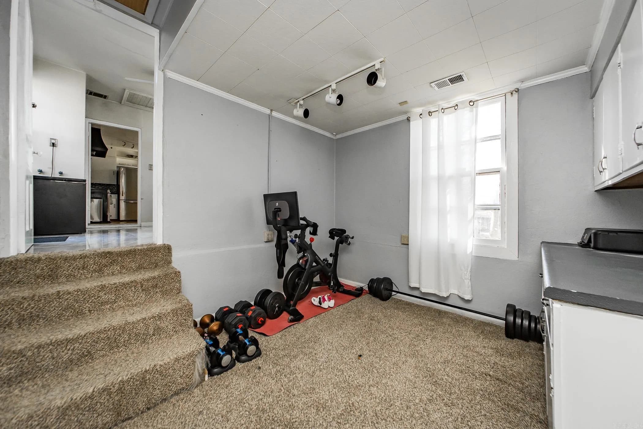 Property at 1100 N Polk - Image 37