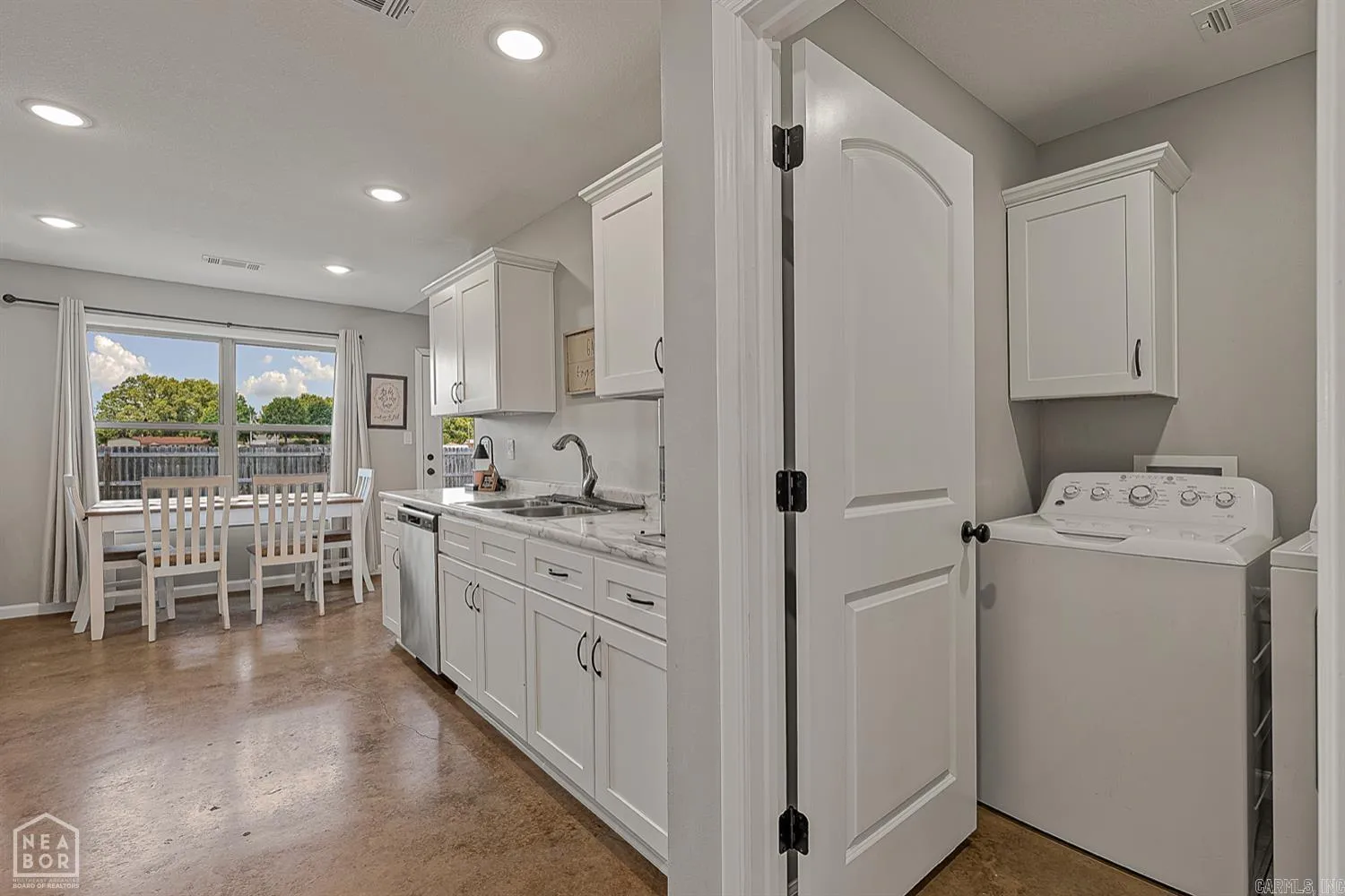 Property at 117  Waterfowl - Image 11