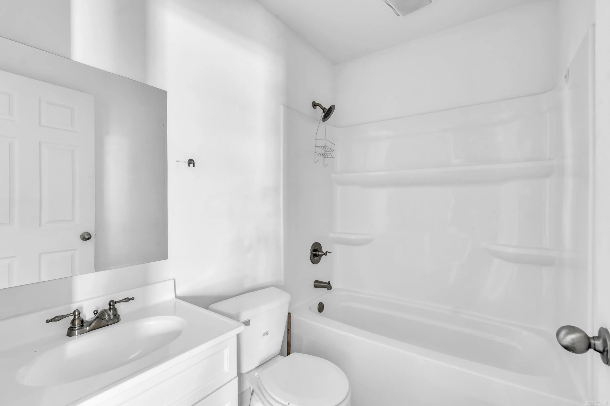 Property at 201 N Horn a & b - Image 10