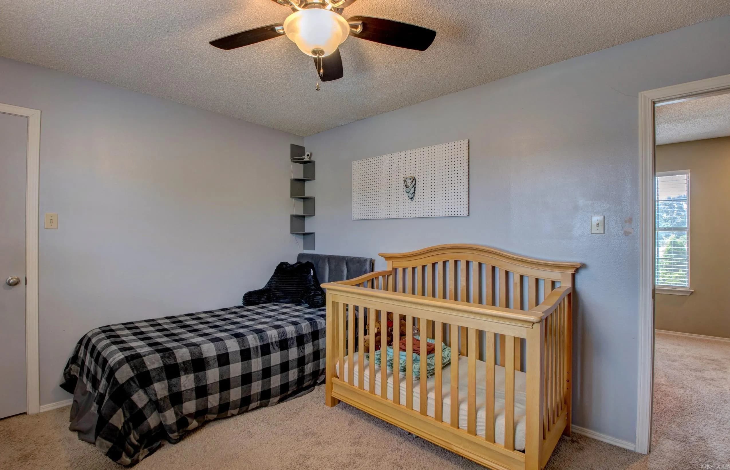 Property at 17  Holly brook - Image 32