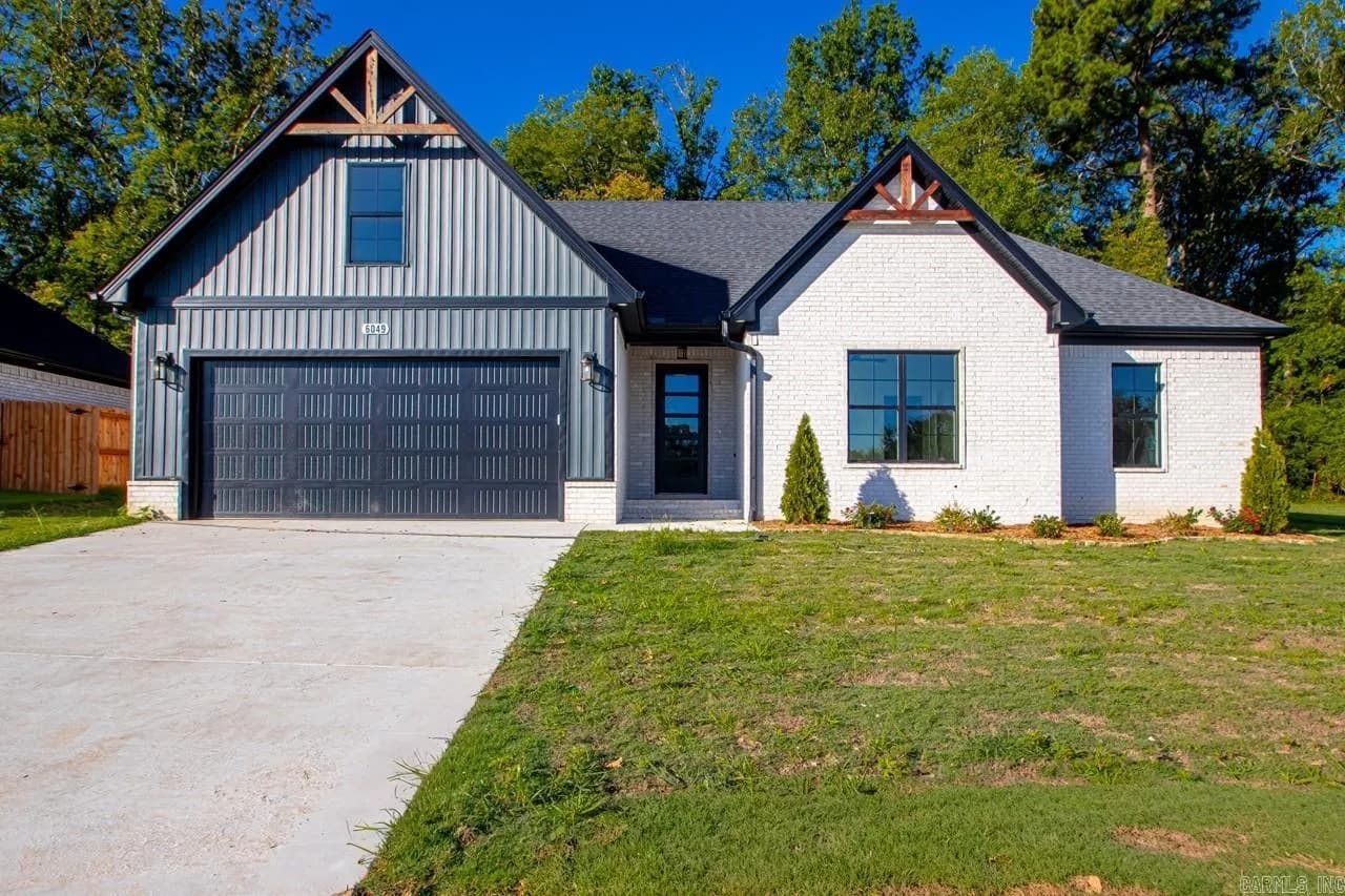 Property at 6049  Coral ridge - Image 2