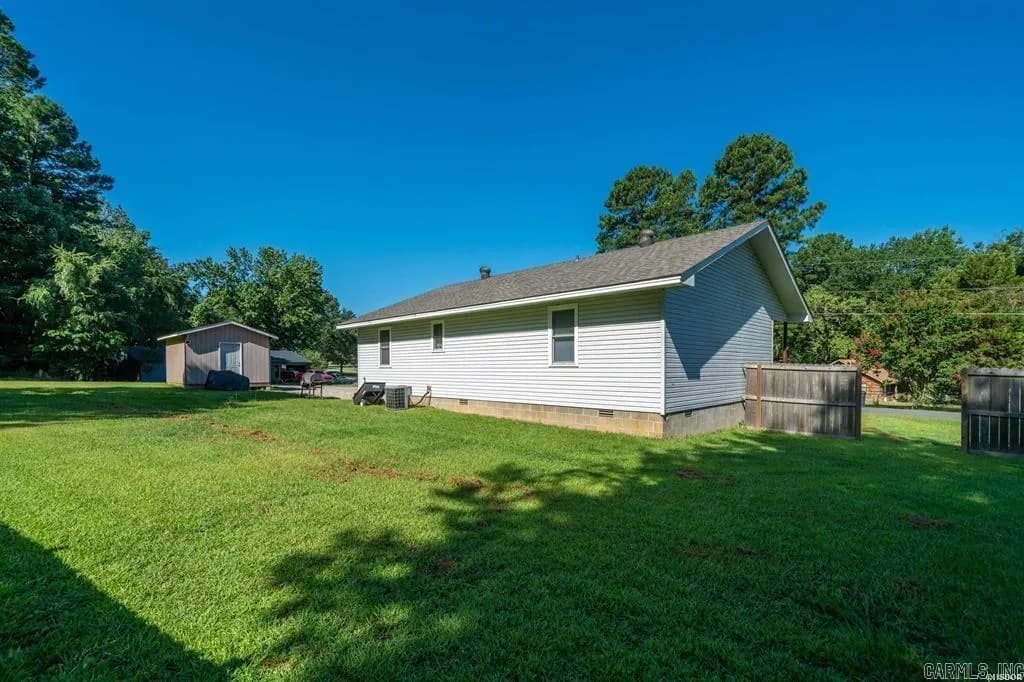 Property at 105  Buccaneer - Image 35