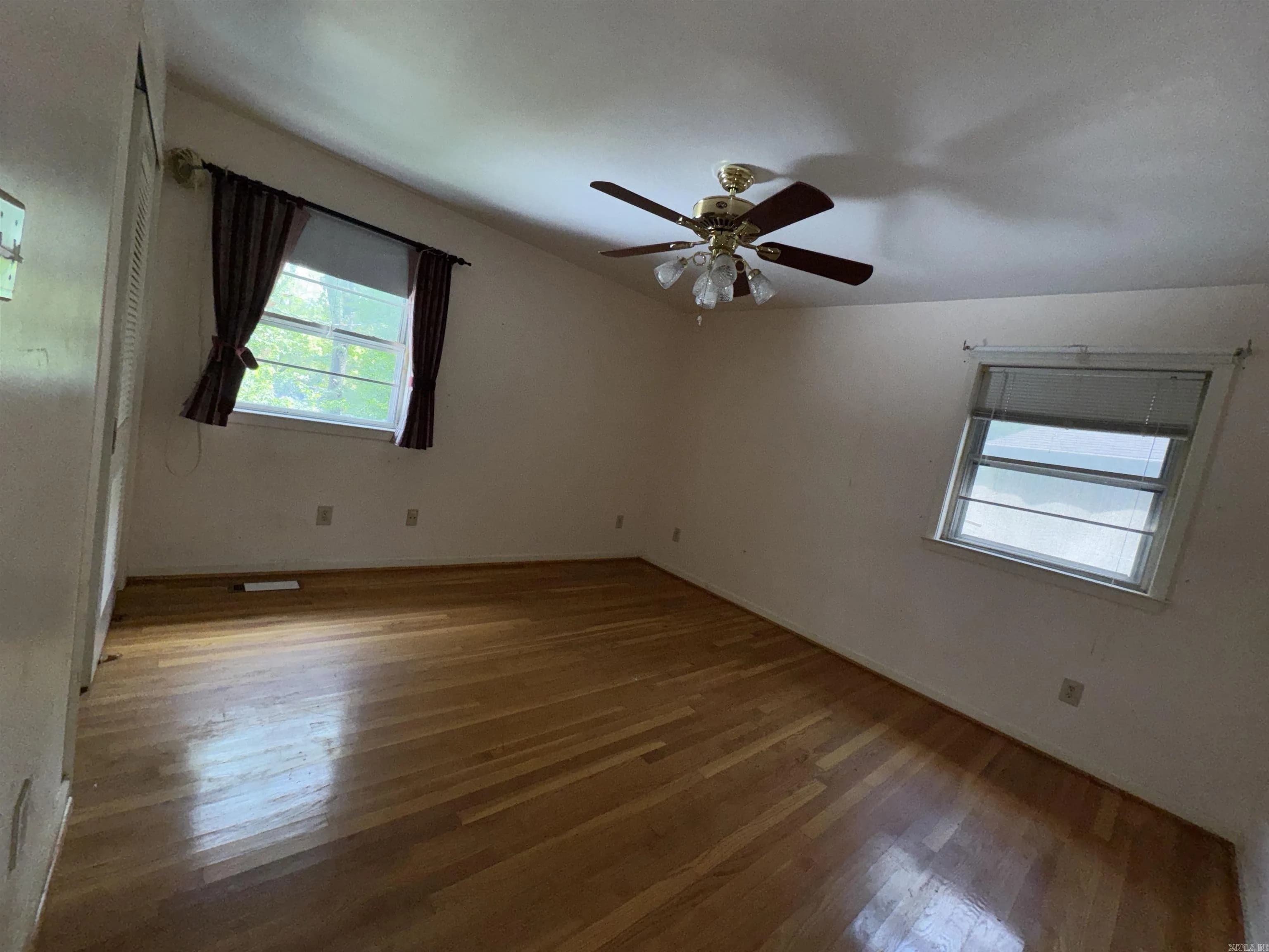 Property at 6508  Evergreen - Image 10