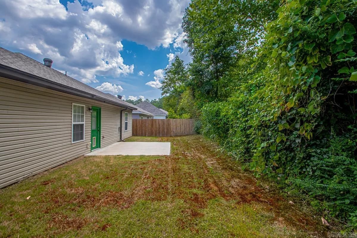 Property at 530  Wisteria - Image 24