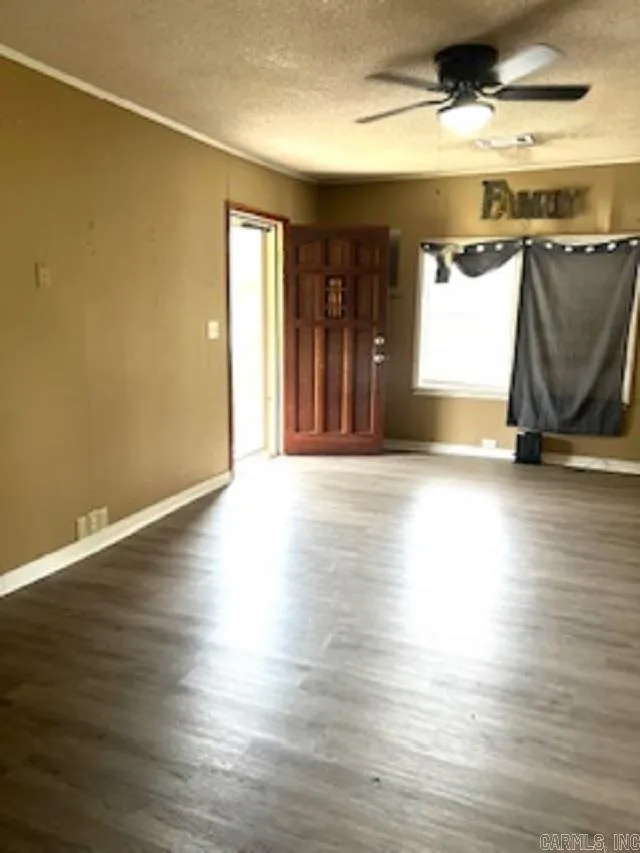 Property at 211  Cedar - Image 17