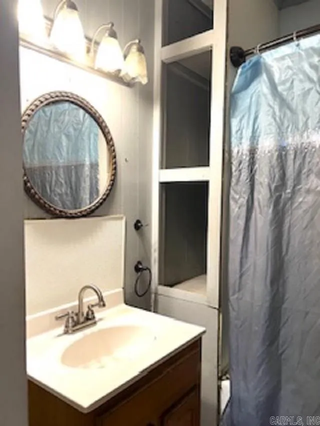 Property at 211  Cedar - Image 8