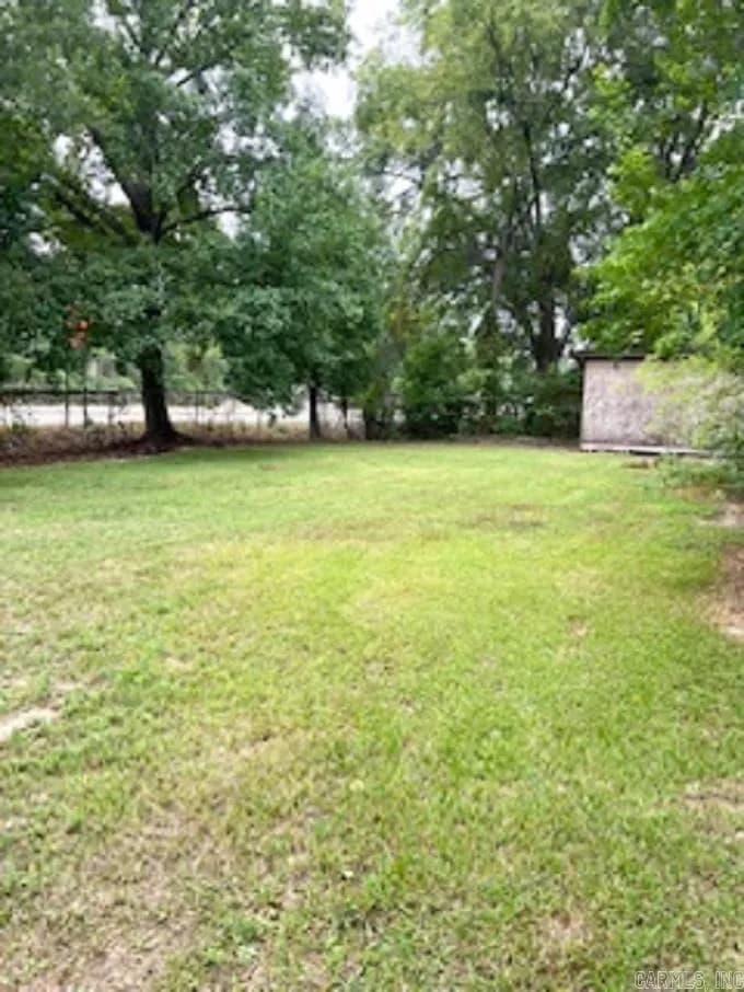 Property at 211  Cedar - Image 19