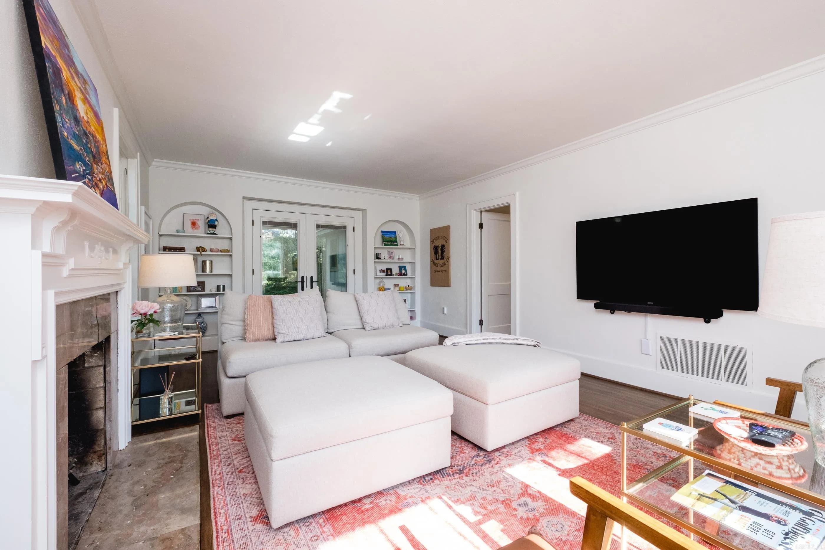 Property at 1920  Beechwood - Image 8
