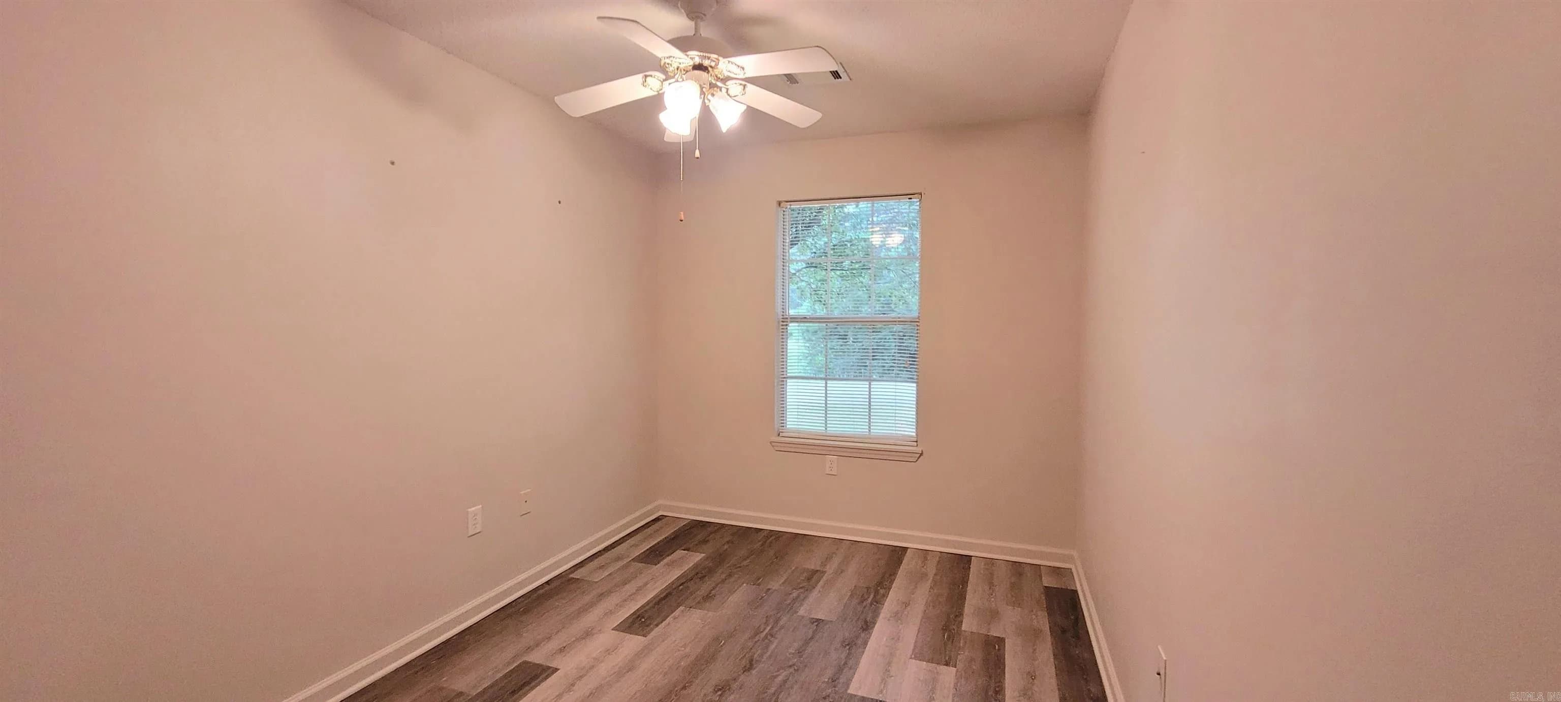 Property at 431  Ash - Image 24