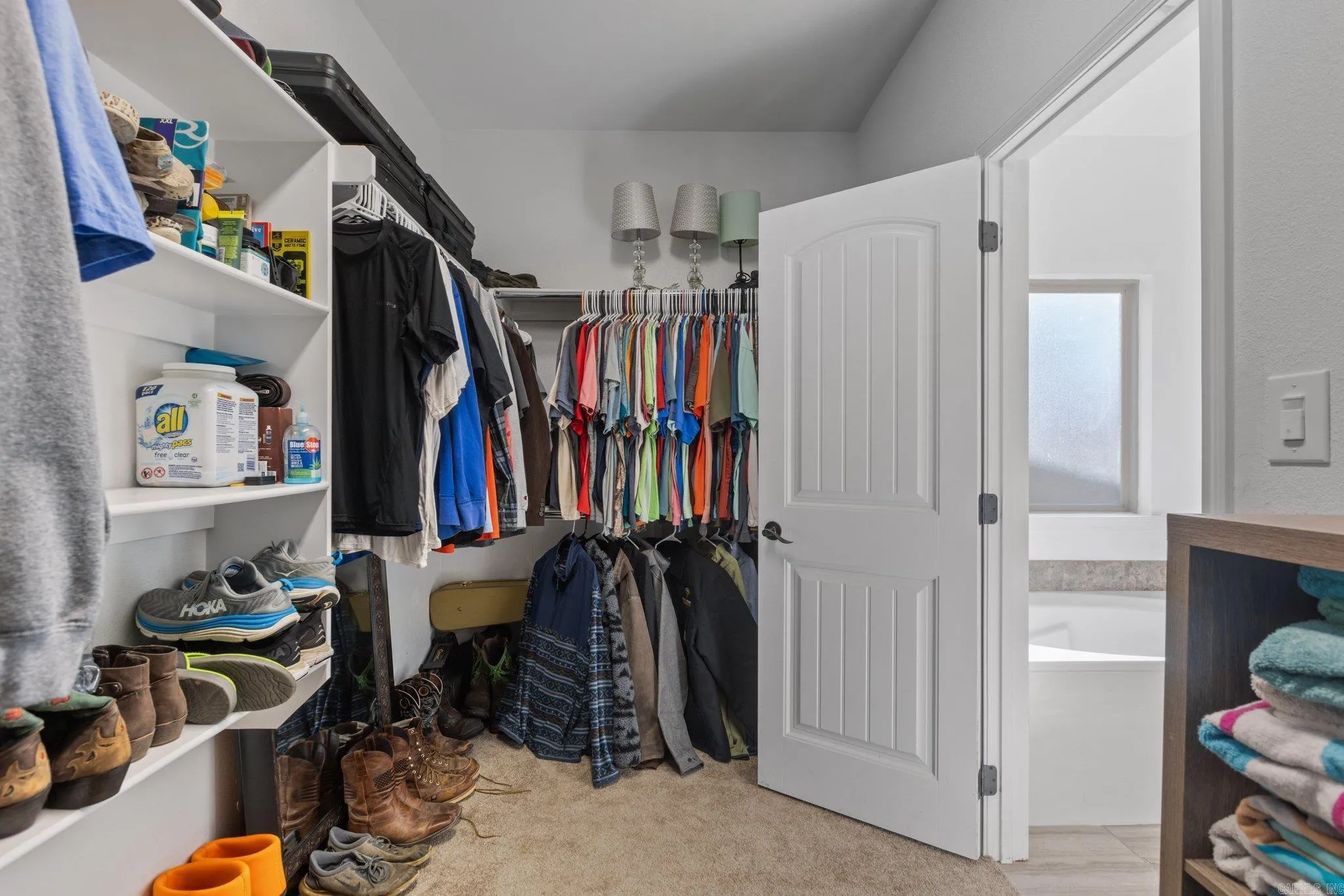 Property at 6898  Grace village - Image 16