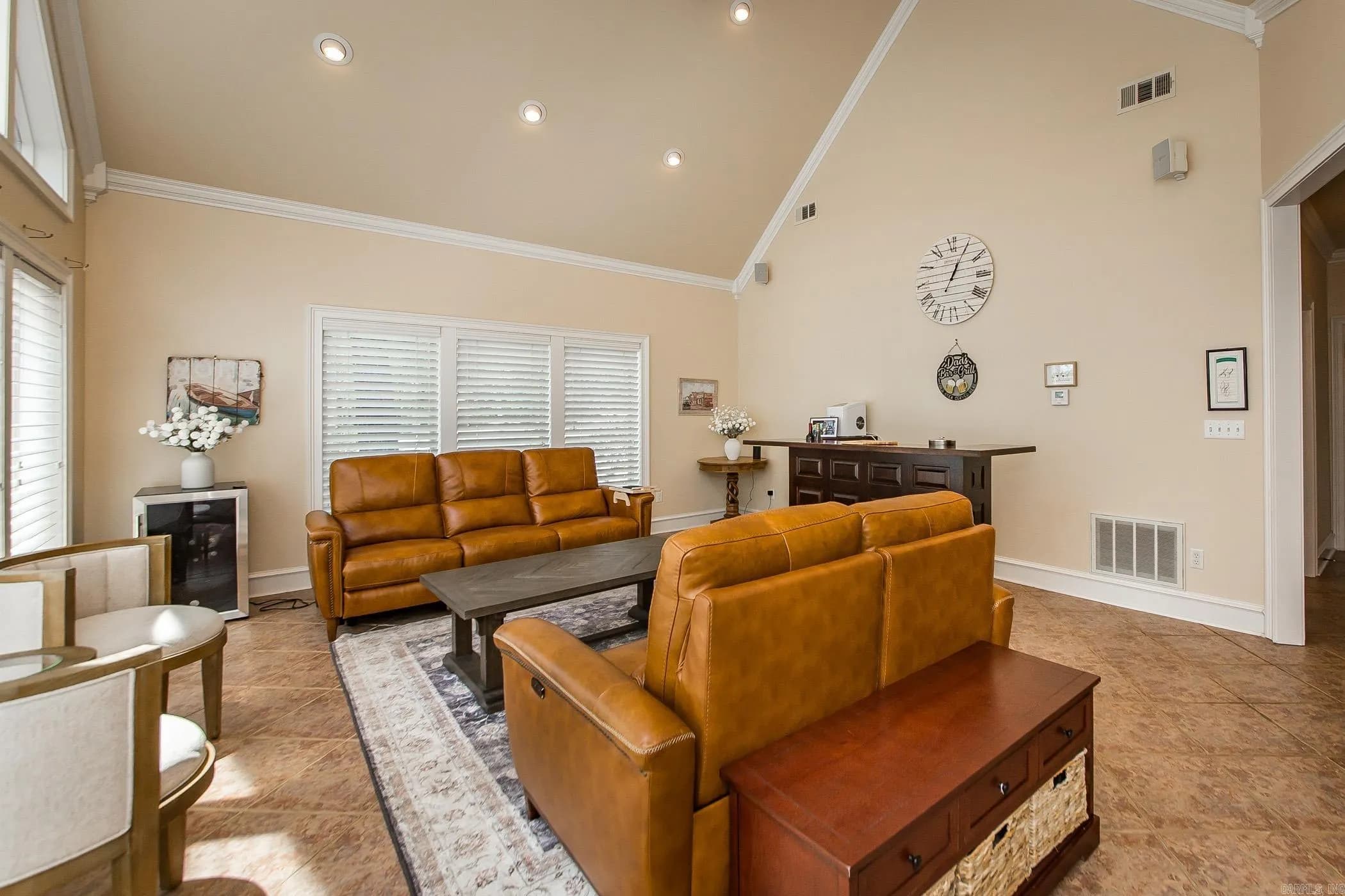 Property at 449  Grand isle - Image 17