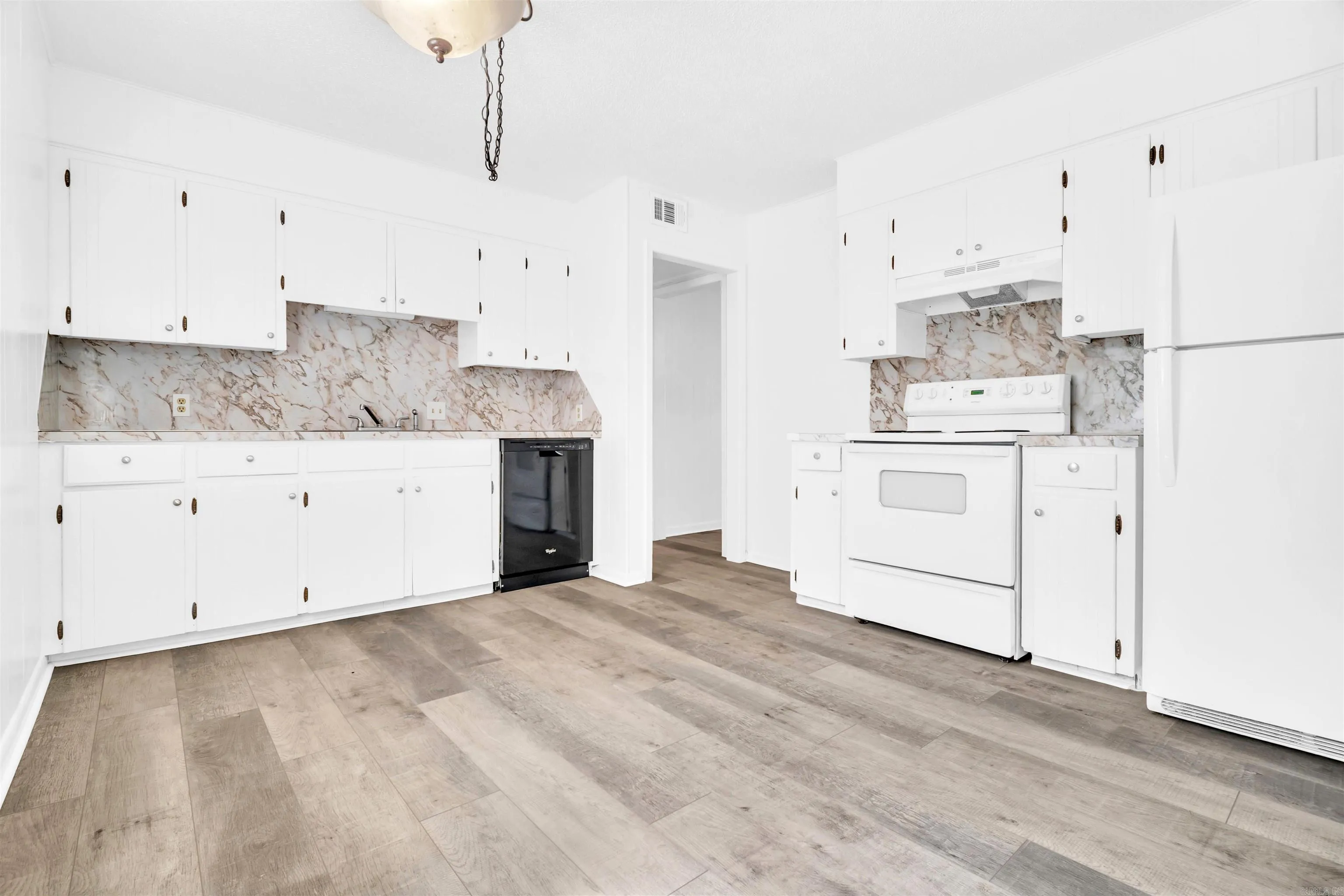 Property at 401  Durham - Image 14