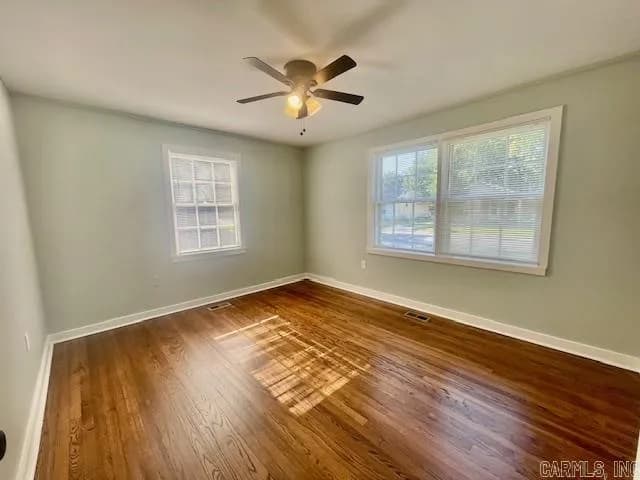 Property at 809 W 37th - Image 18