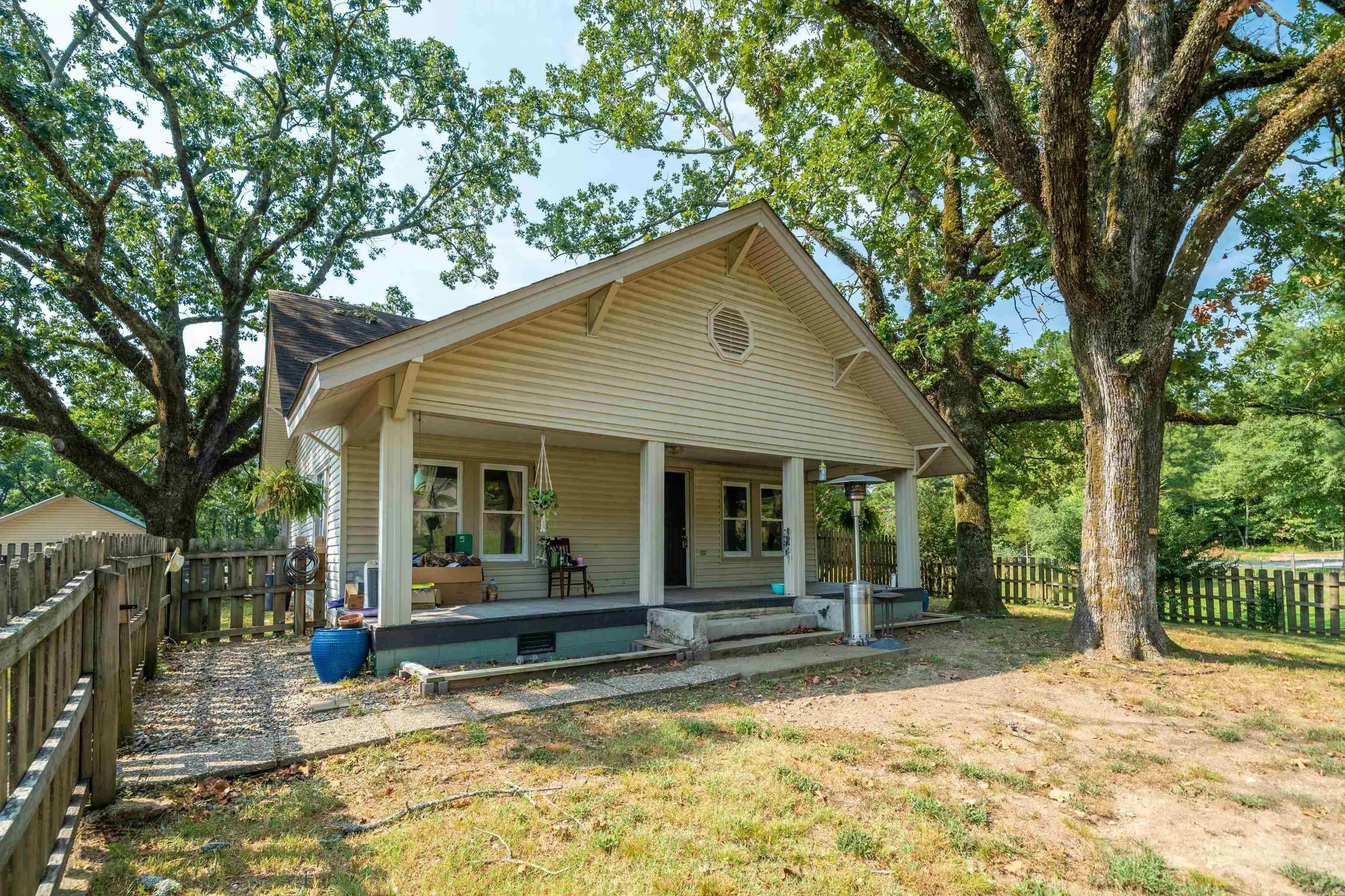 Property at 263  Humphreys - Image 3