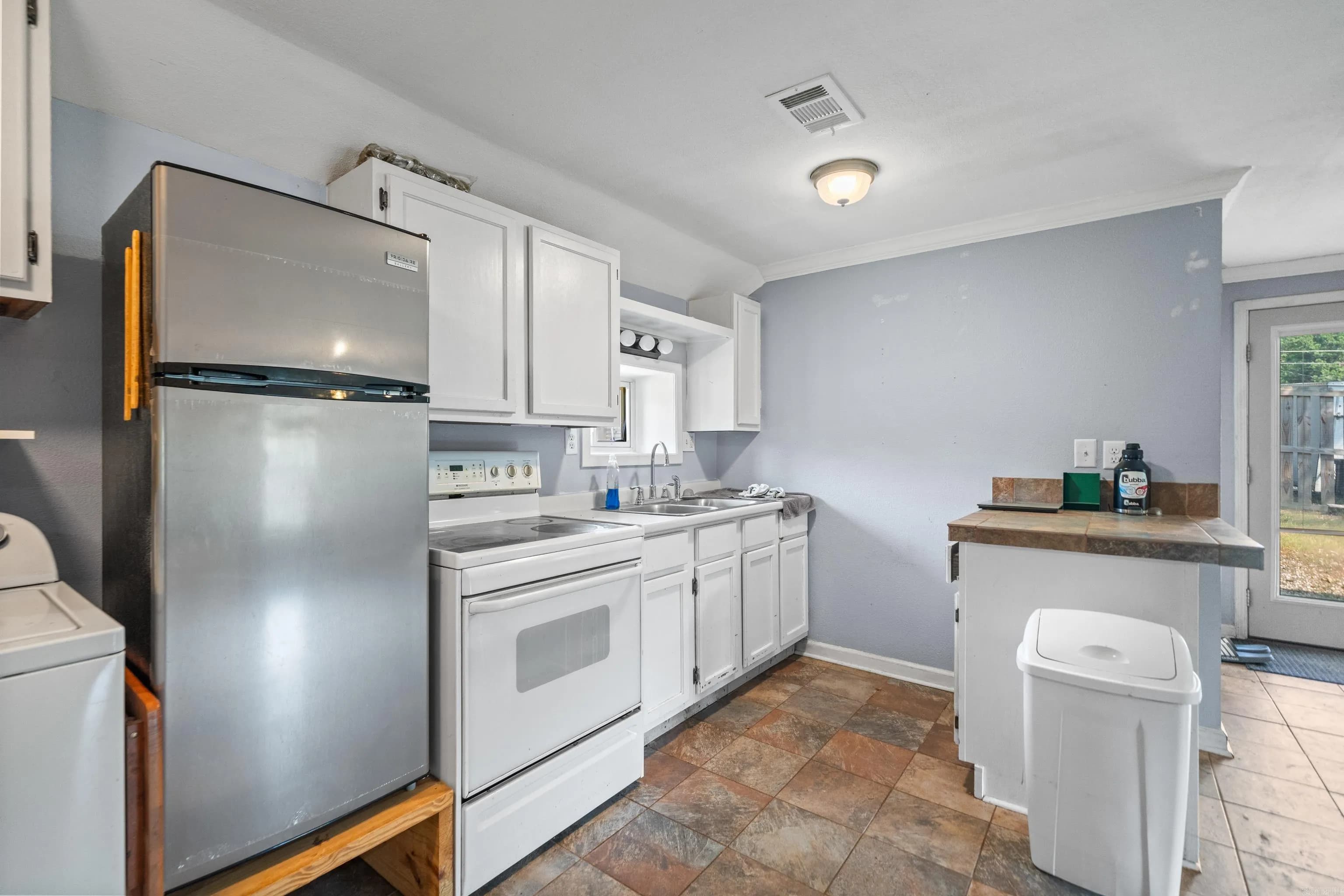 Property at 263  Humphreys - Image 37