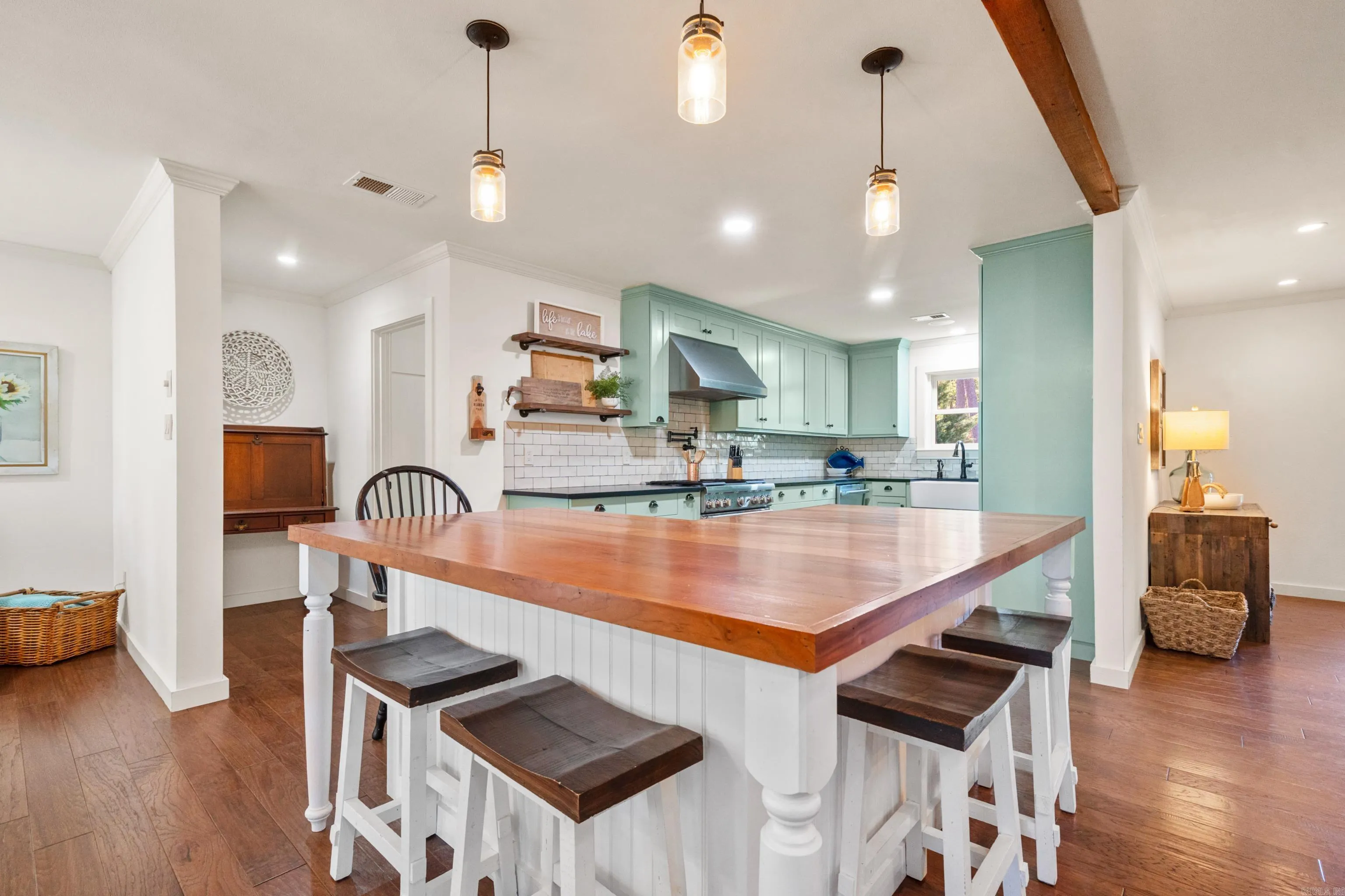Property at 232  Scott forge - Image 17