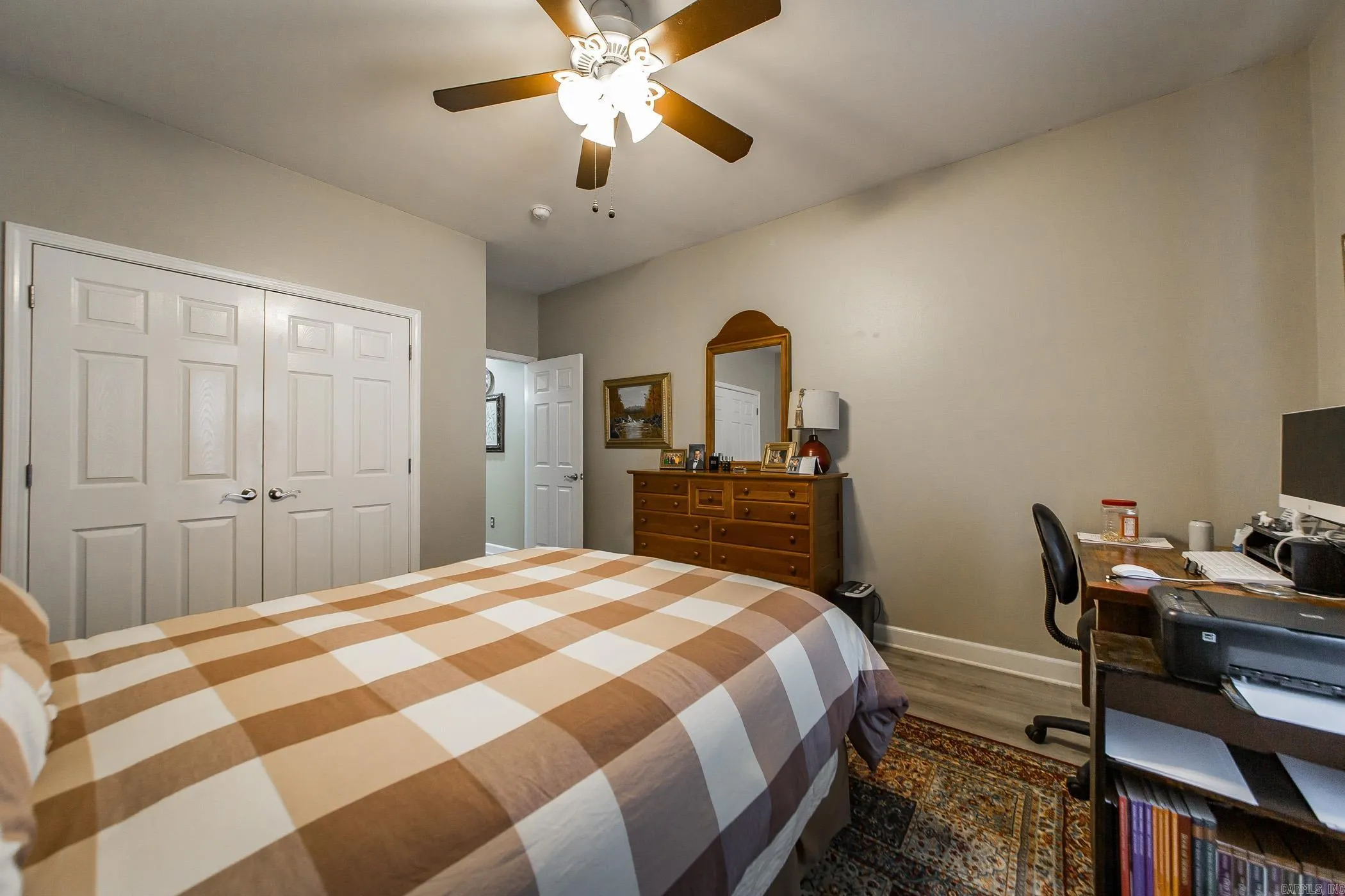 Property at 35  Applewood - Image 31