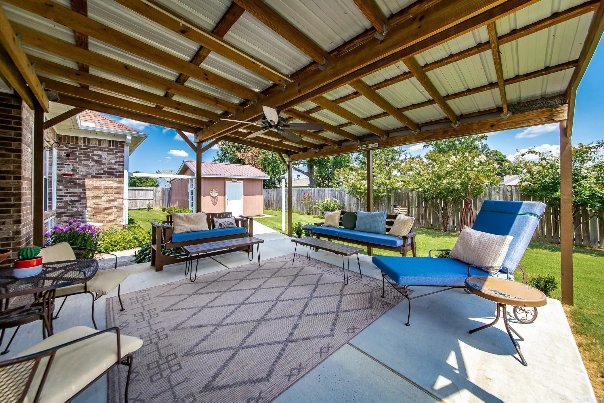 Property at 35  Applewood - Image 39