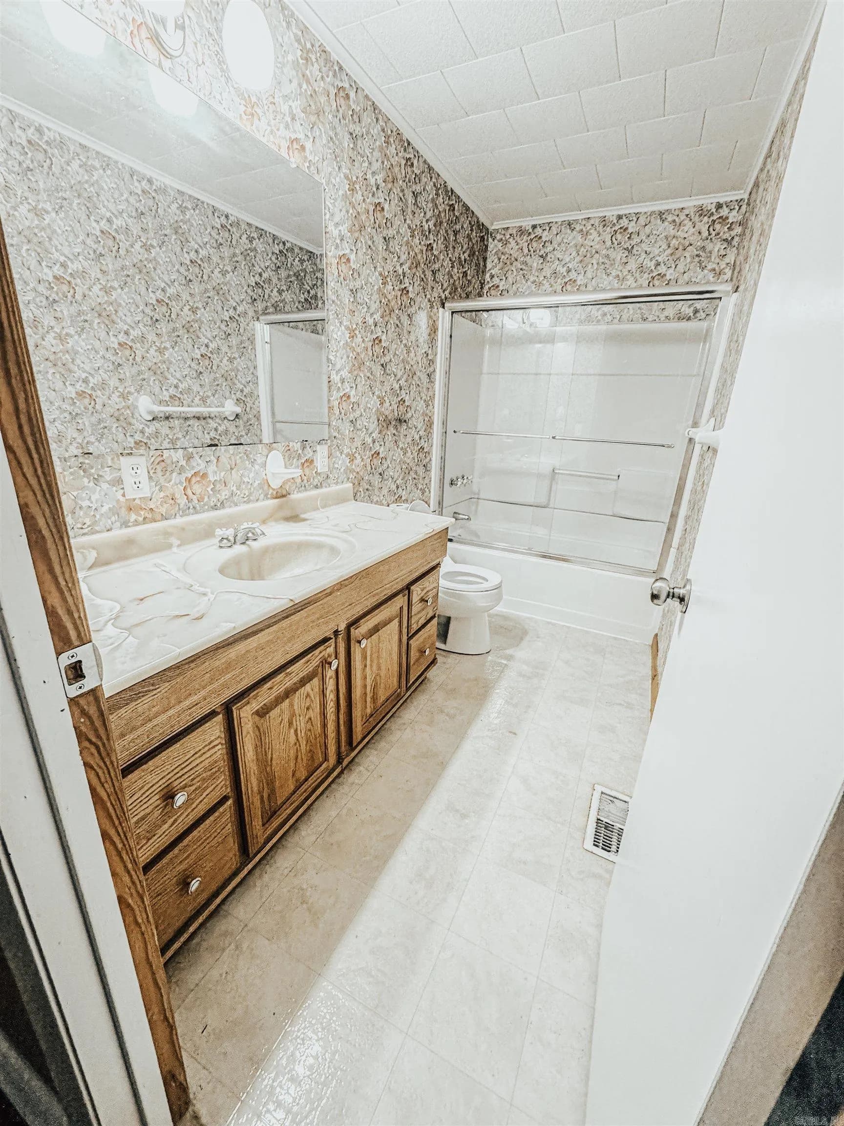 Property at 1290 W North - Image 19