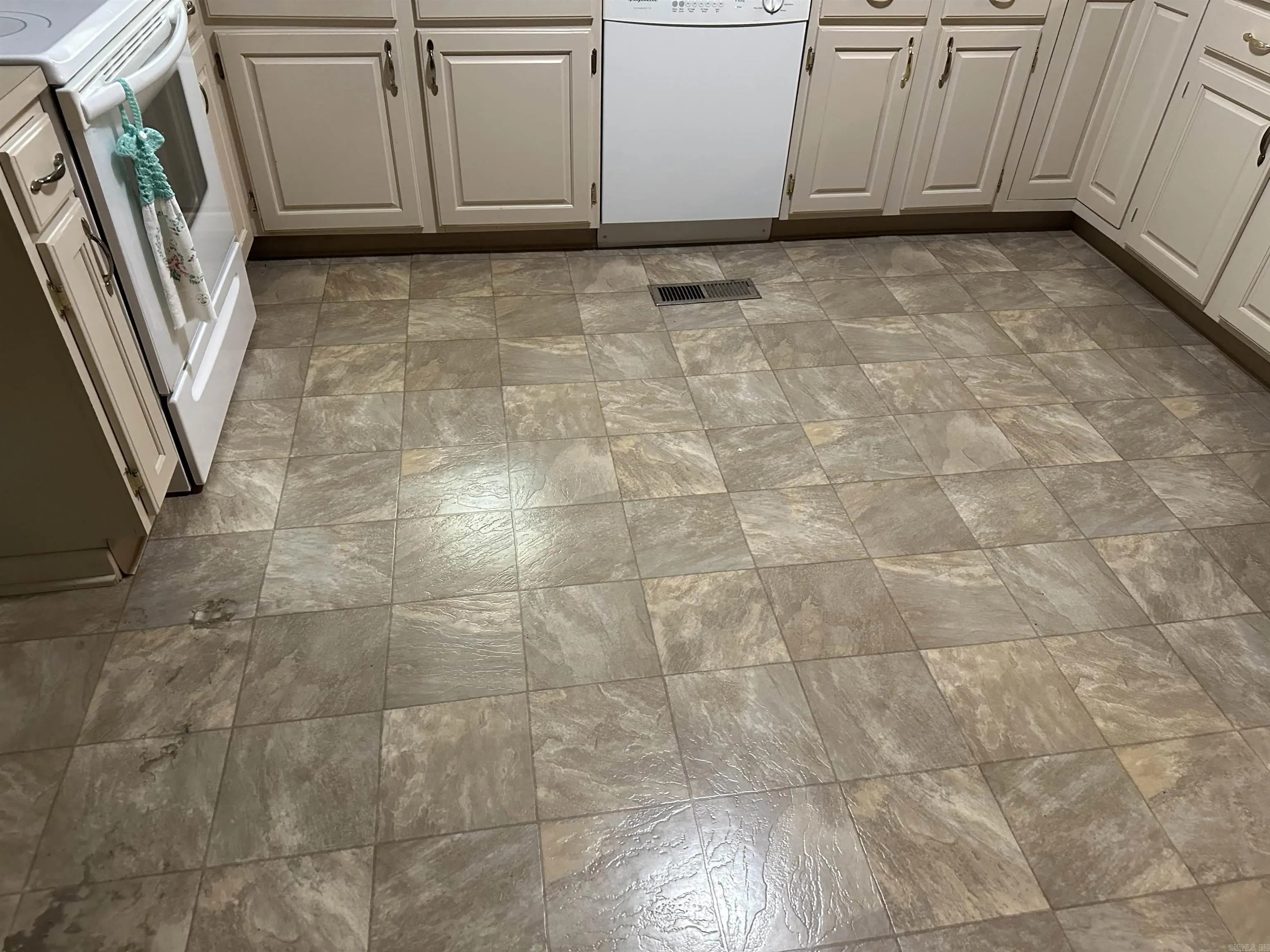 Property at 1344  Traskwood - Image 28