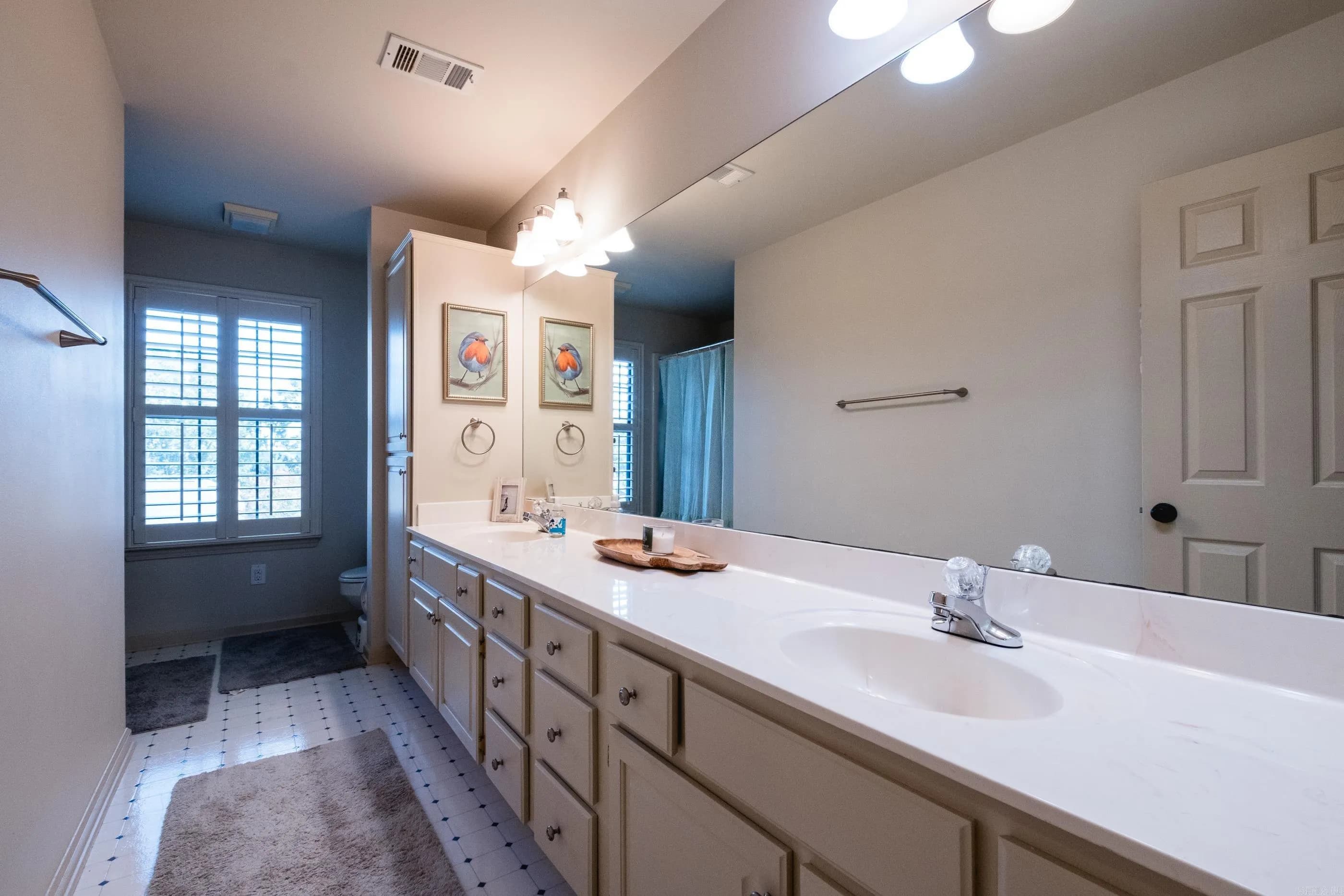 Property at 400  Lasalle drive - Image 37