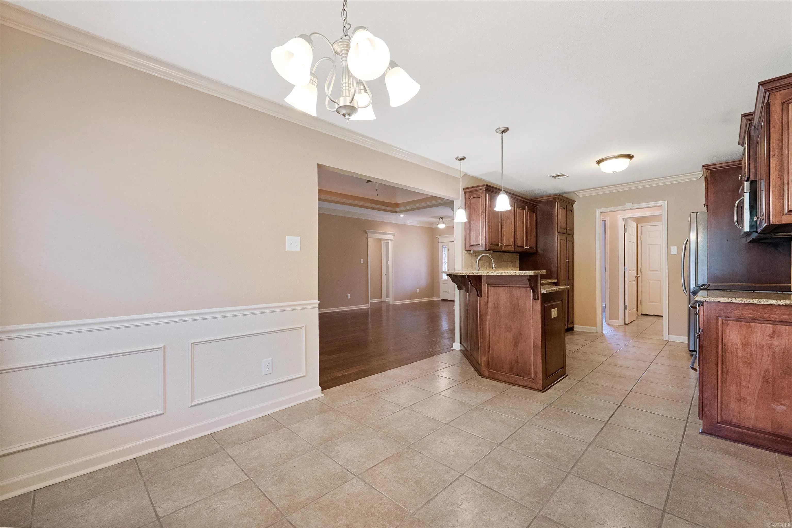 Property at 2105  Airborn - Image 8