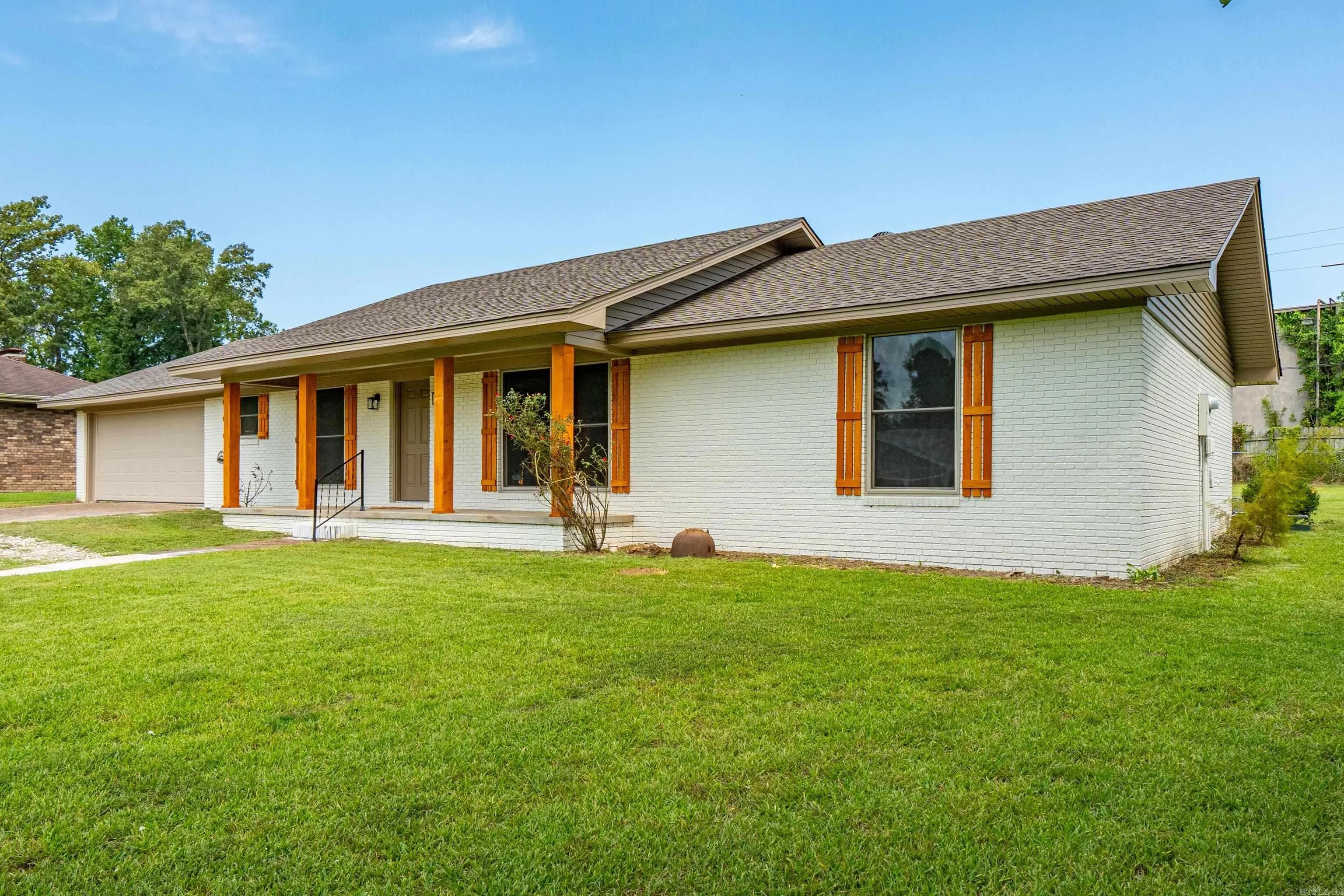 Property at 2708  Mockingbird - Image 8