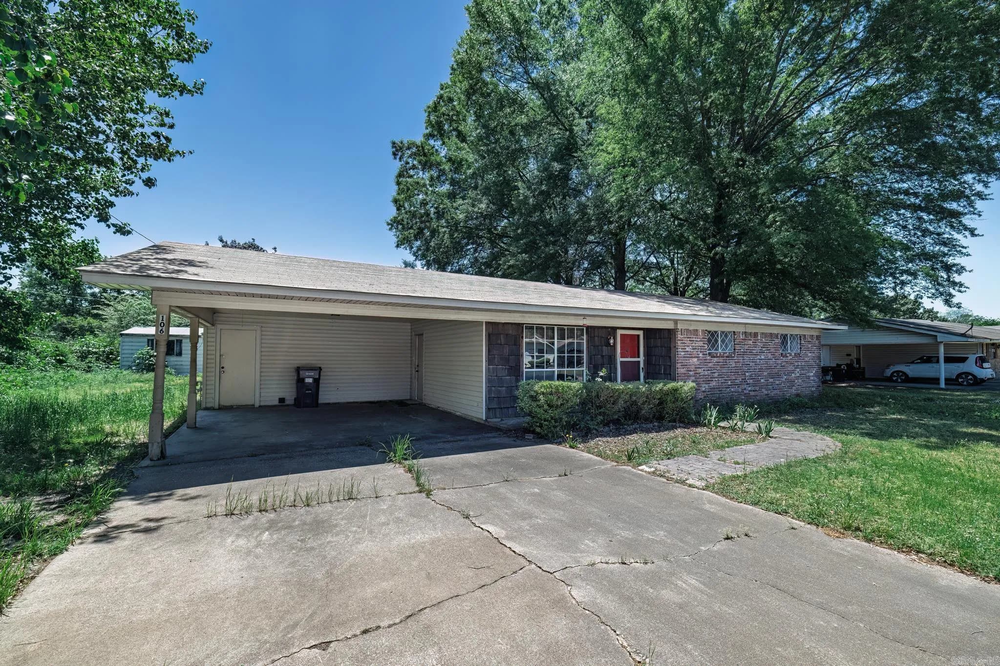 Property at 106  Nottingham way - Image 2