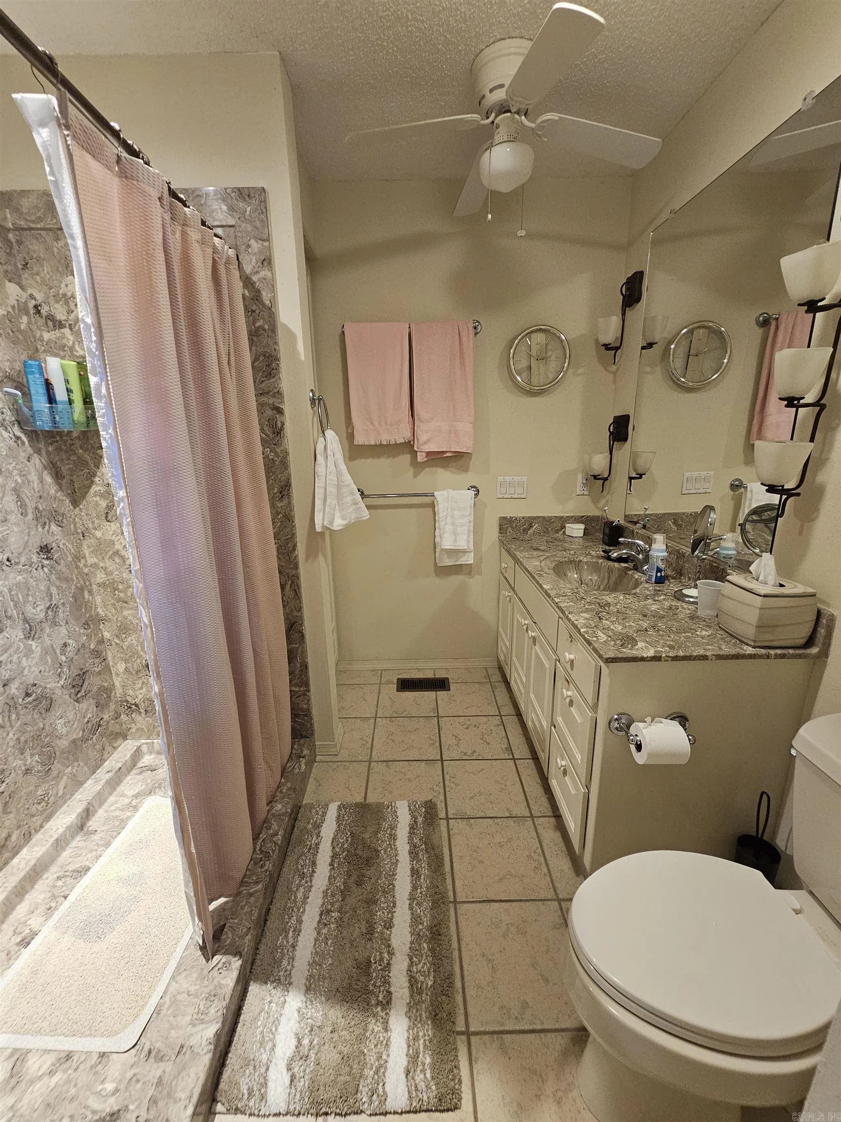 Property at 19  Coronado circle - Image 21