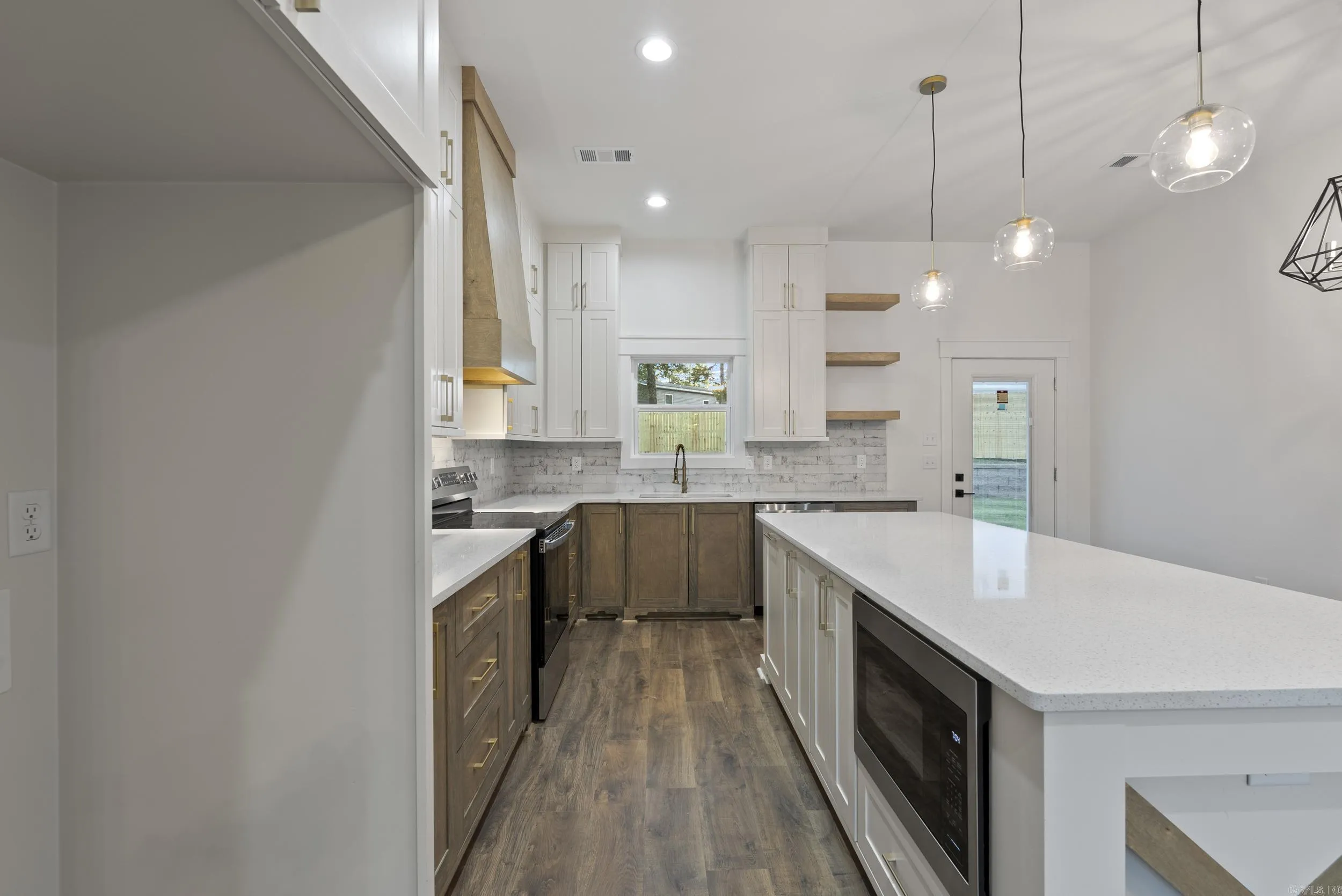Property at 132  Rock crusher - Image 12