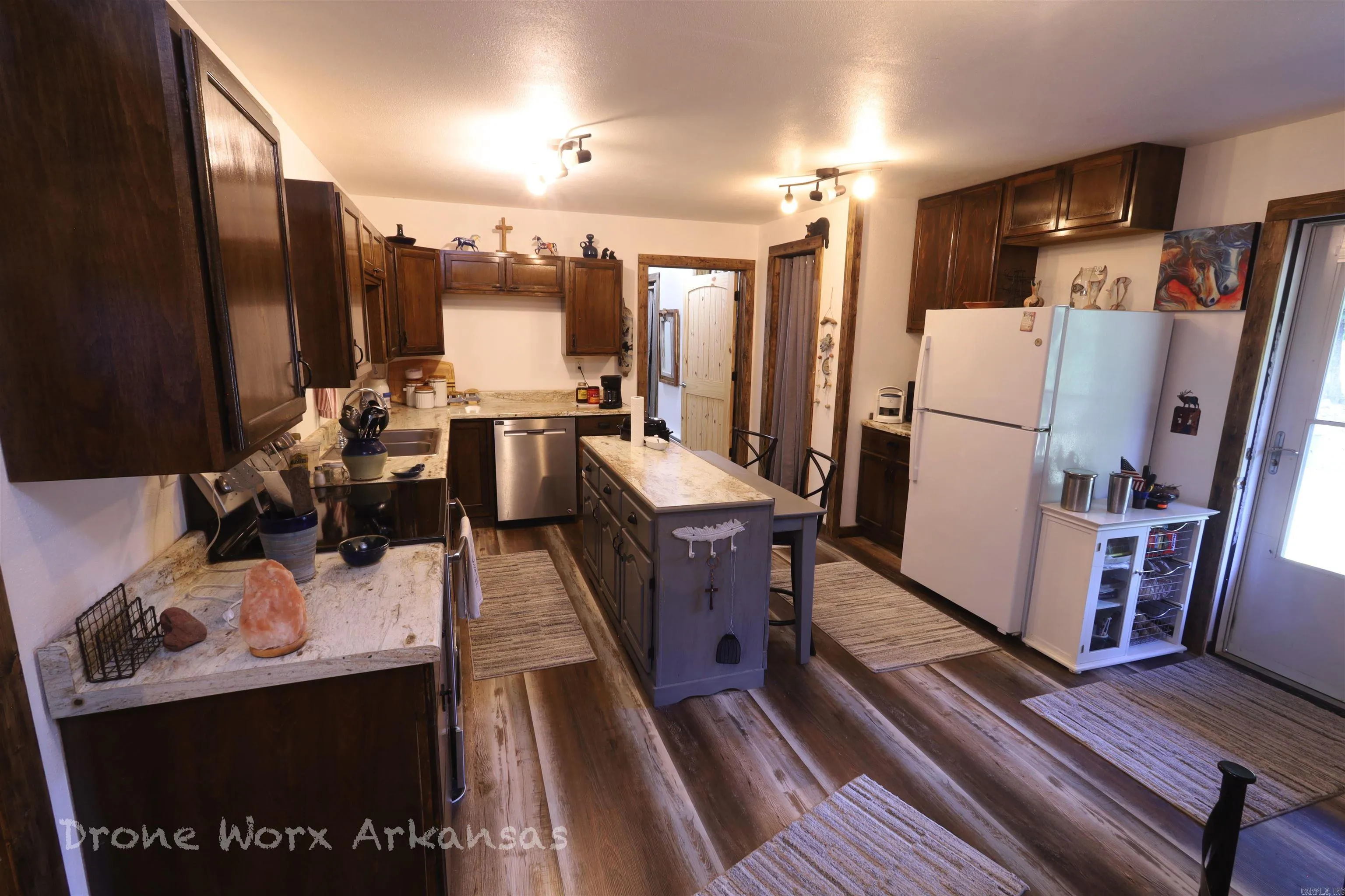Property at 358  Dawn light - Image 21