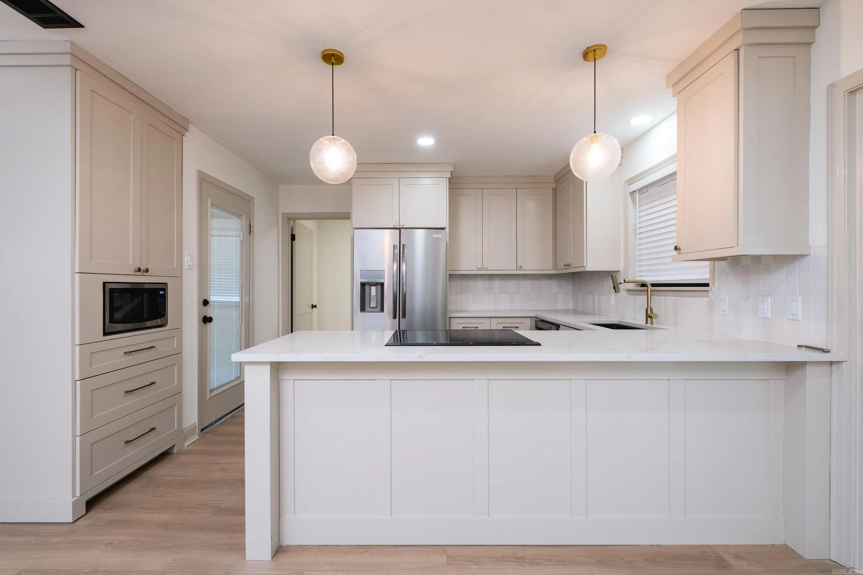Property at 212 N Jackson - Image 16