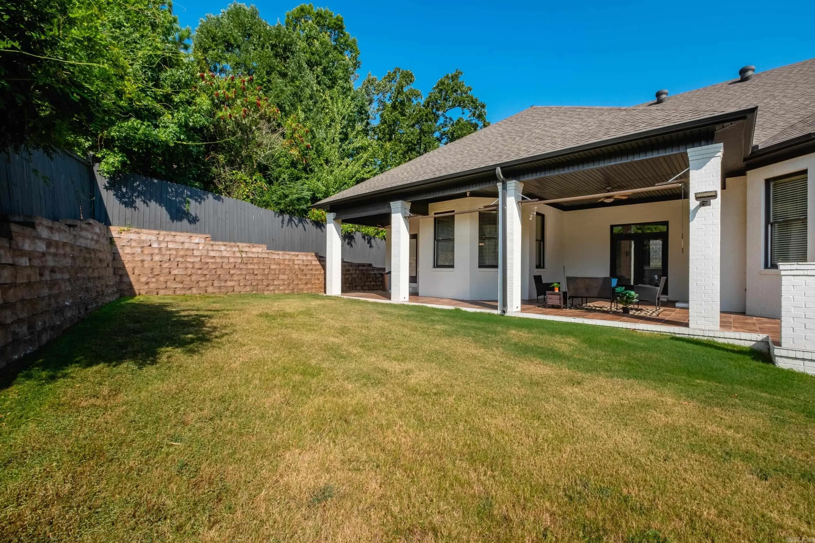 Property at 211  Sezanne - Image 40