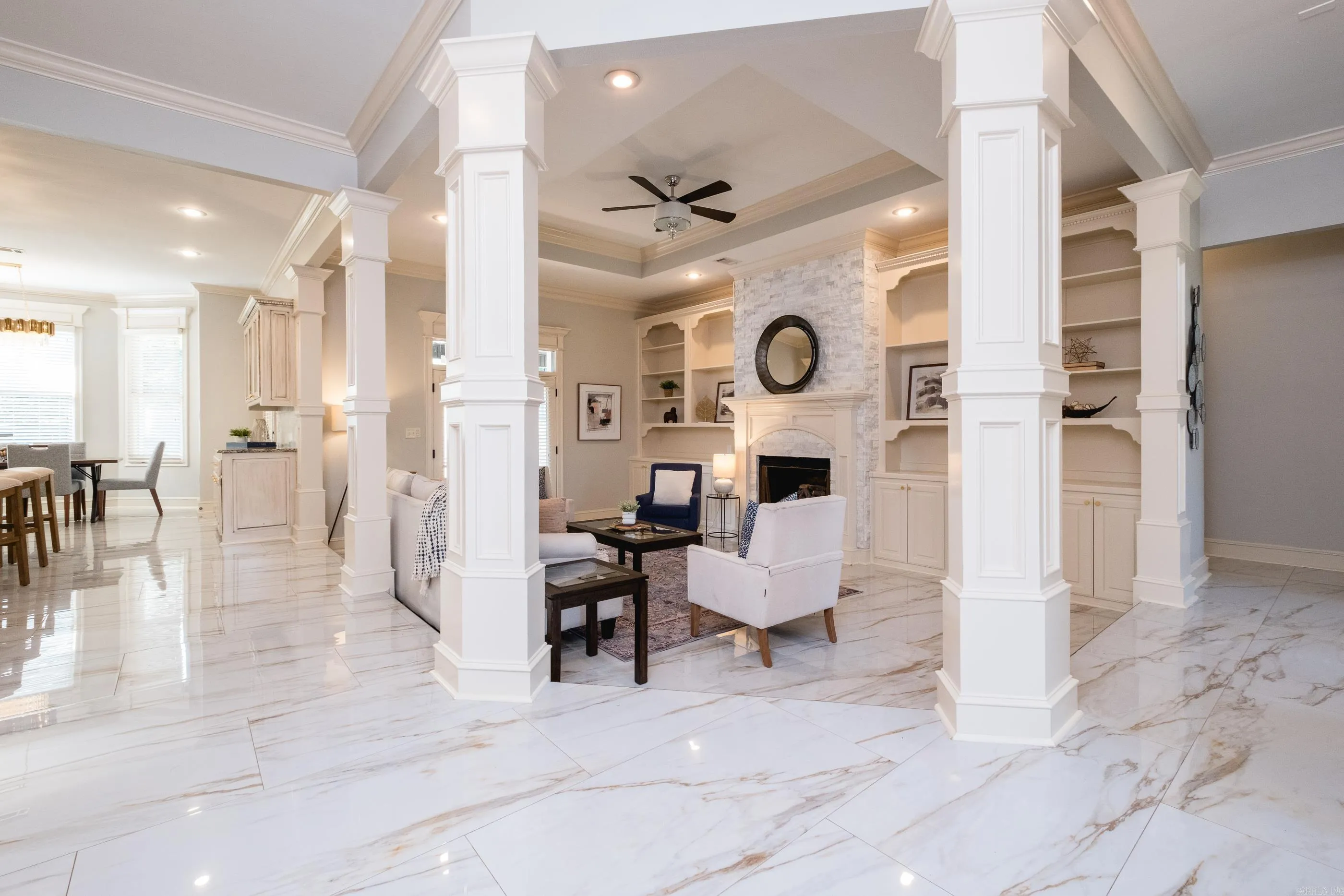 Property at 211  Sezanne - Image 7