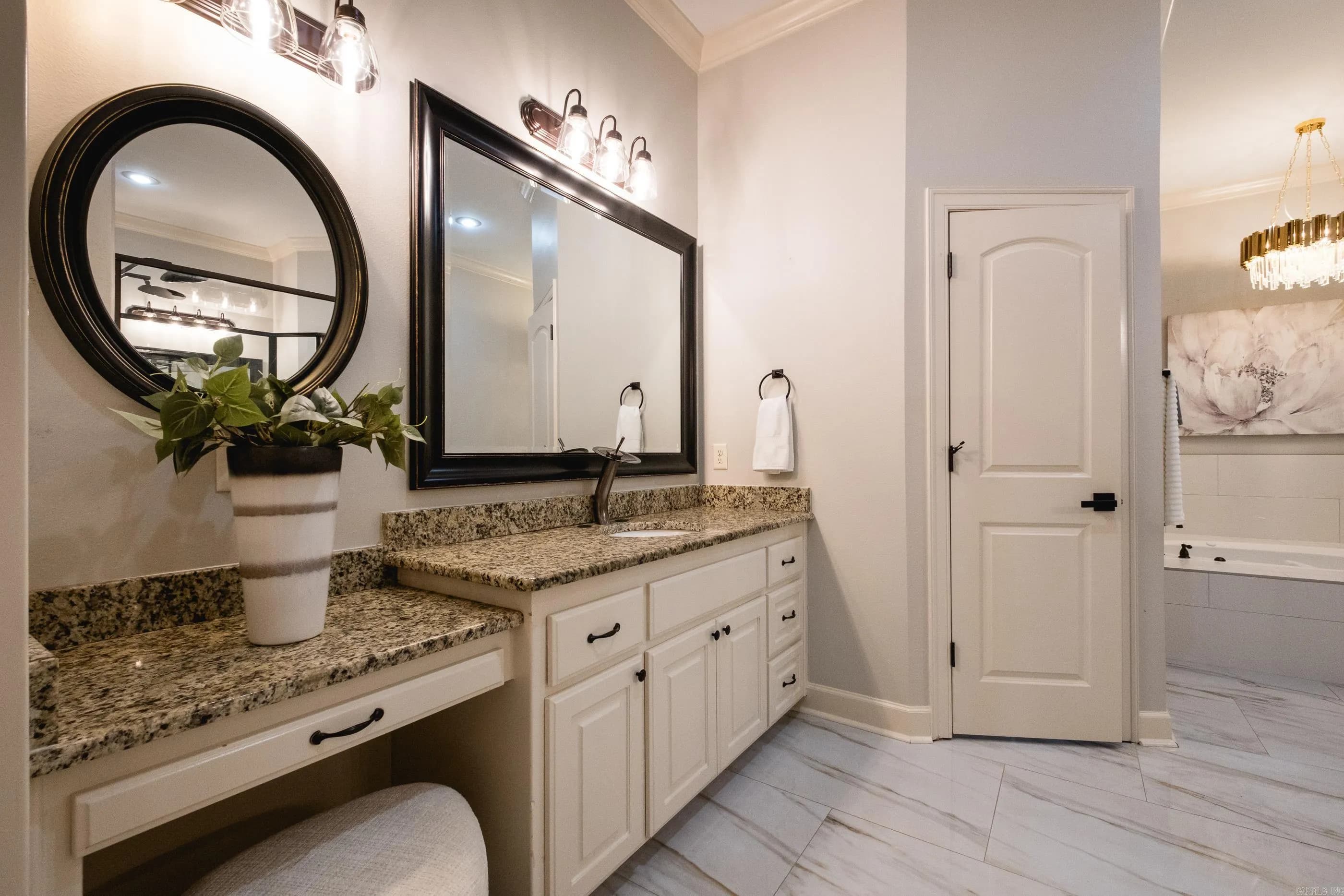 Property at 211  Sezanne - Image 27