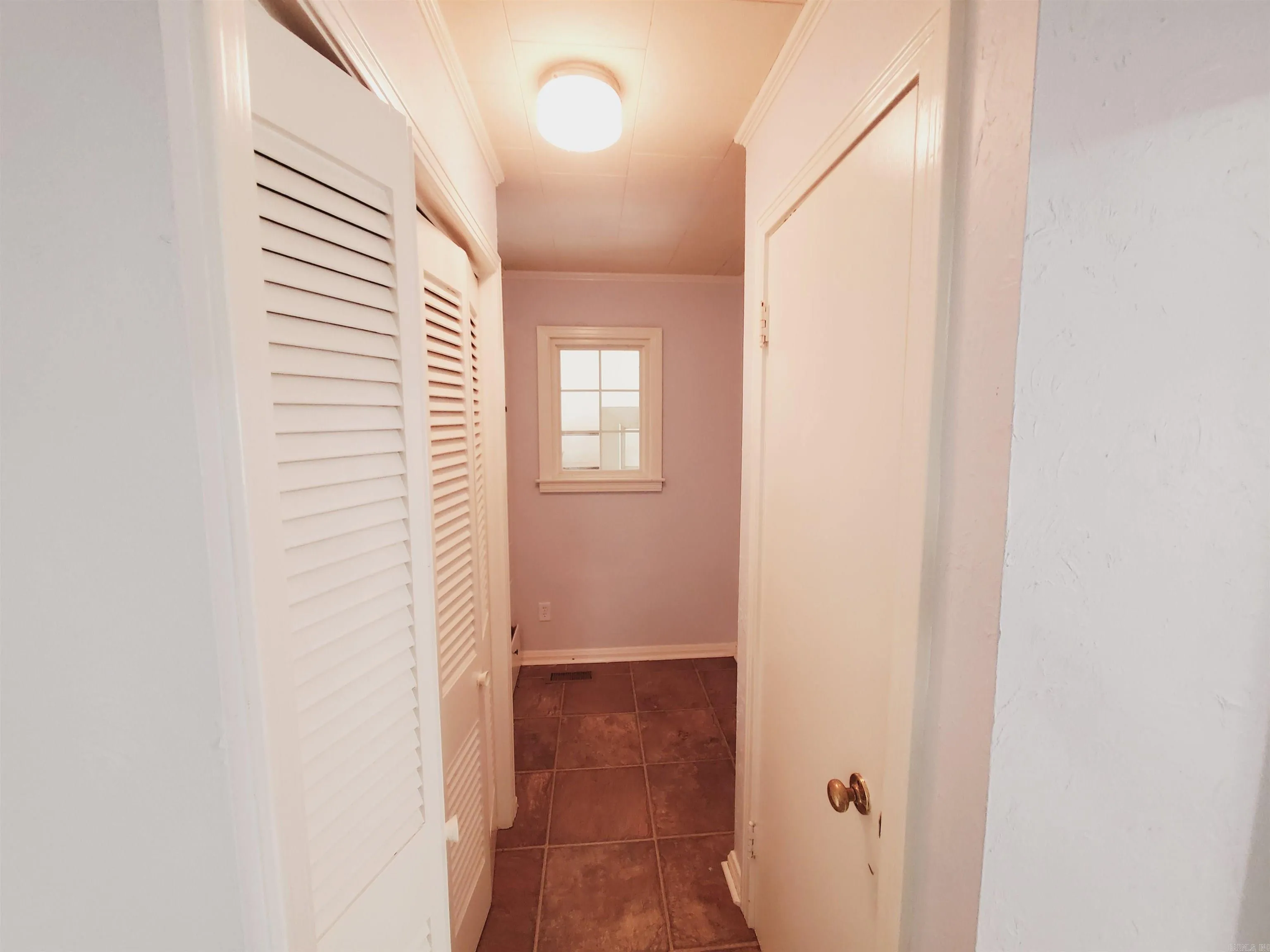 Property at 305 N 8th - Image 12