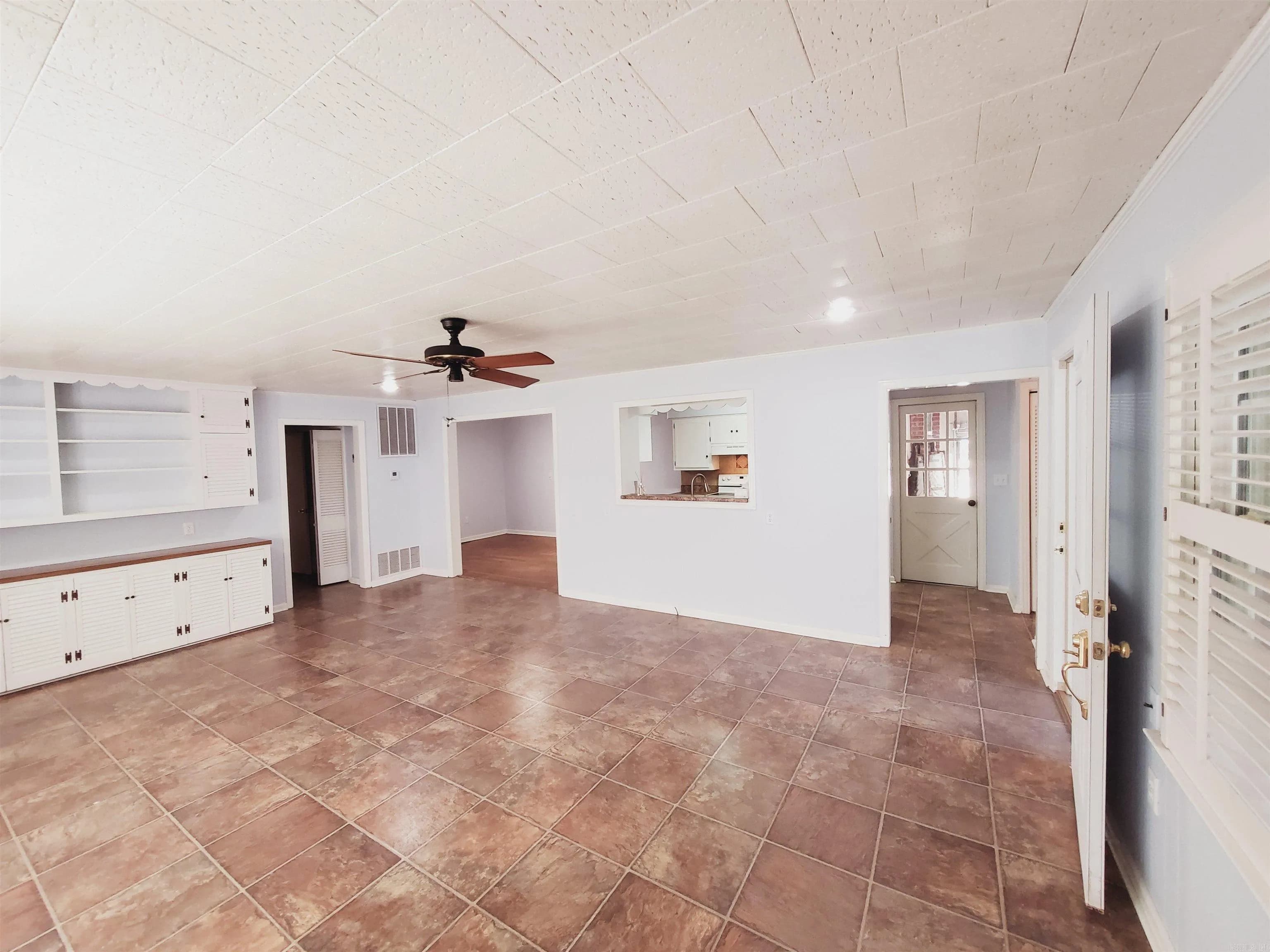 Property at 305 N 8th - Image 18