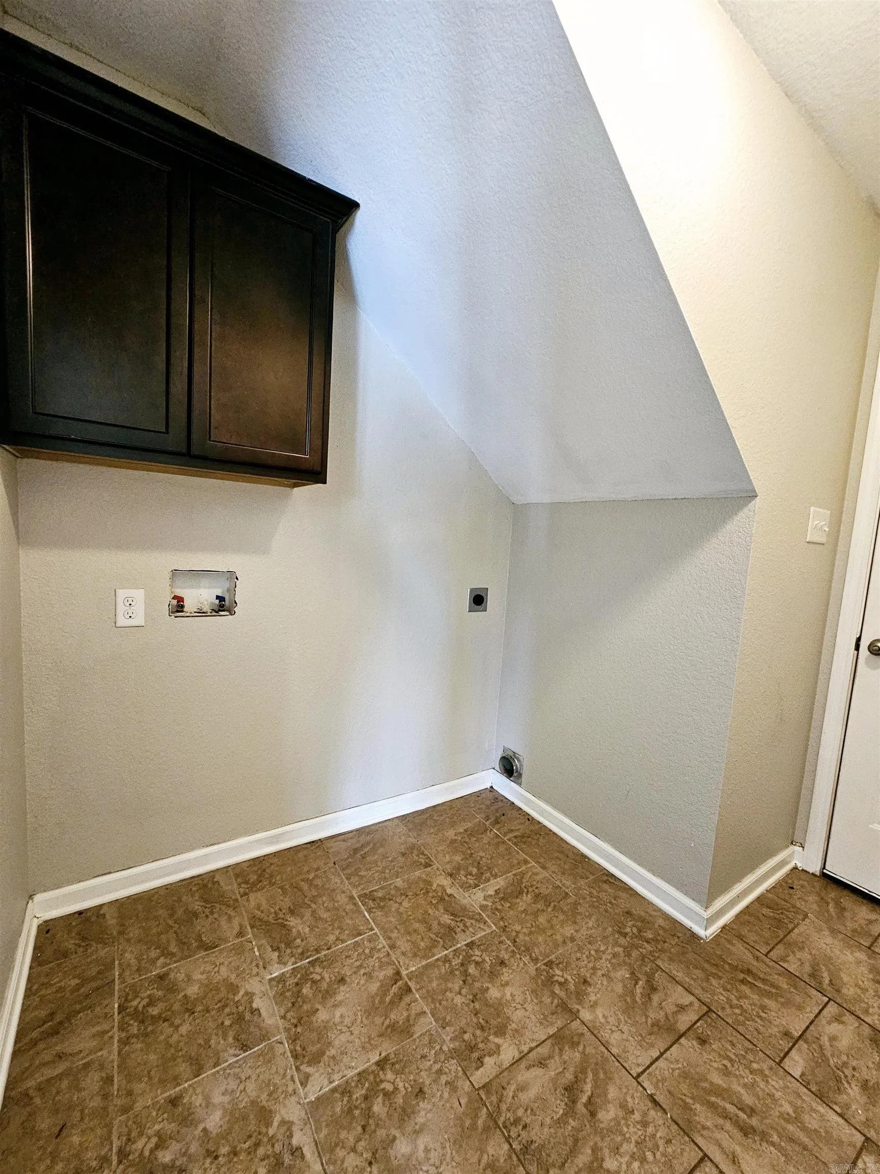 Property at 14465  Skyline - Image 28