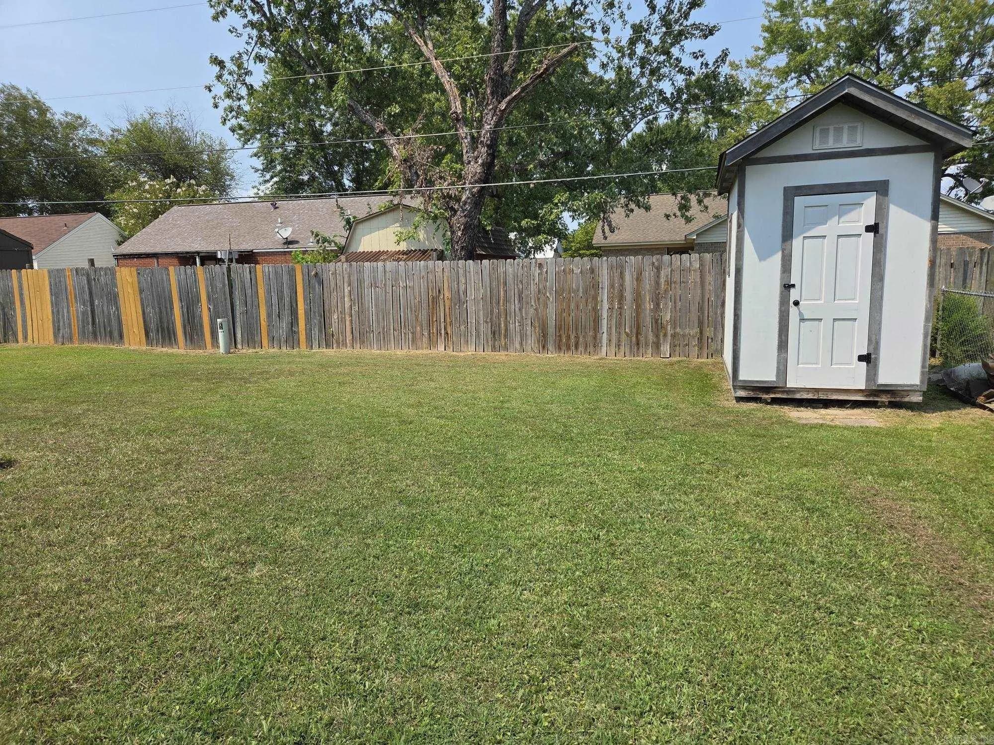 Property at 104  Dean - Image 35