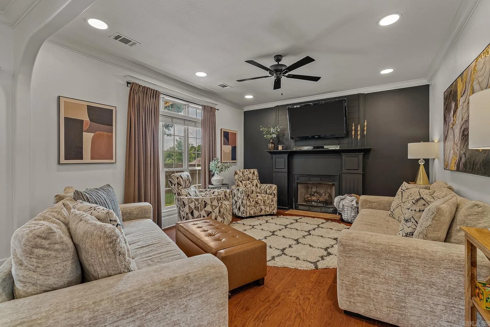 Property at 7307  Deerwood - Image 4