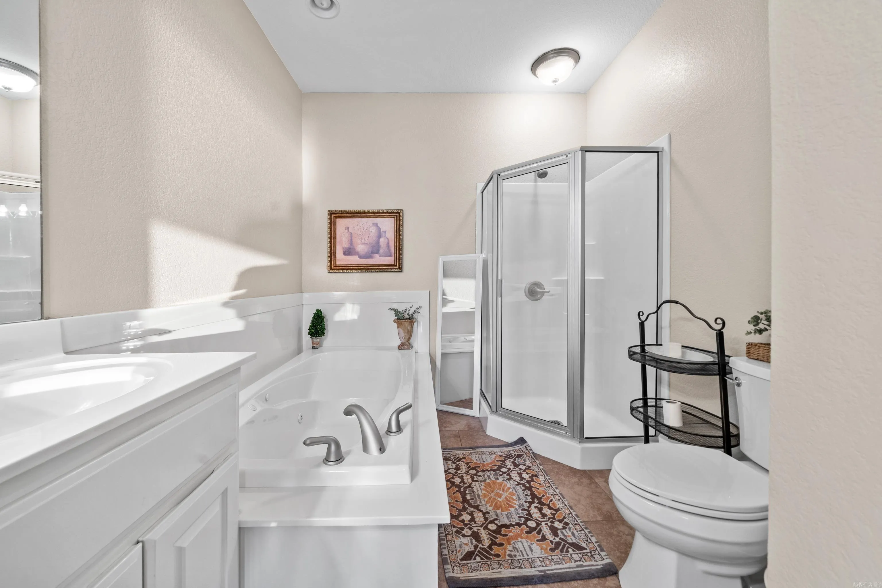Property at 117  Lookout, C3 - Image 22