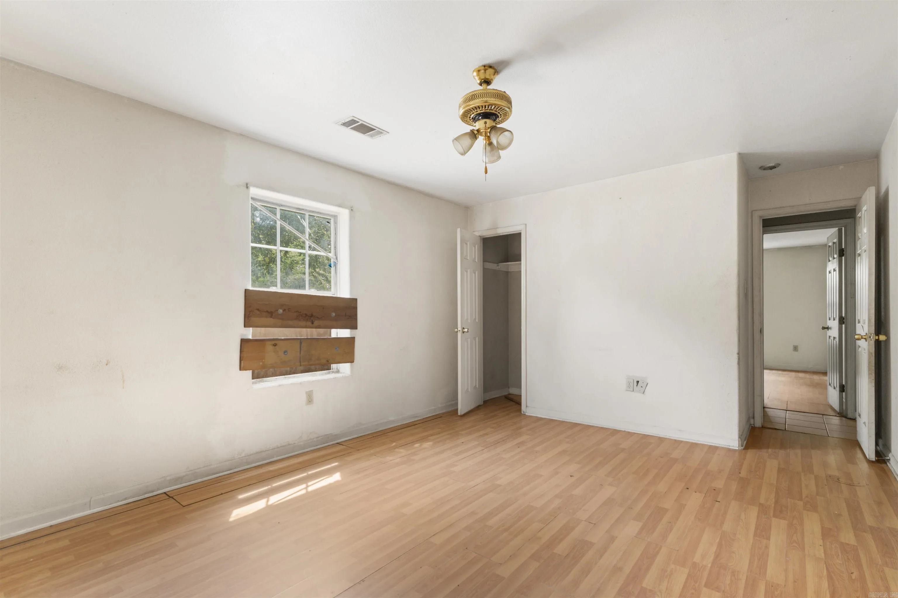 Property at 1620  Chandler - Image 18