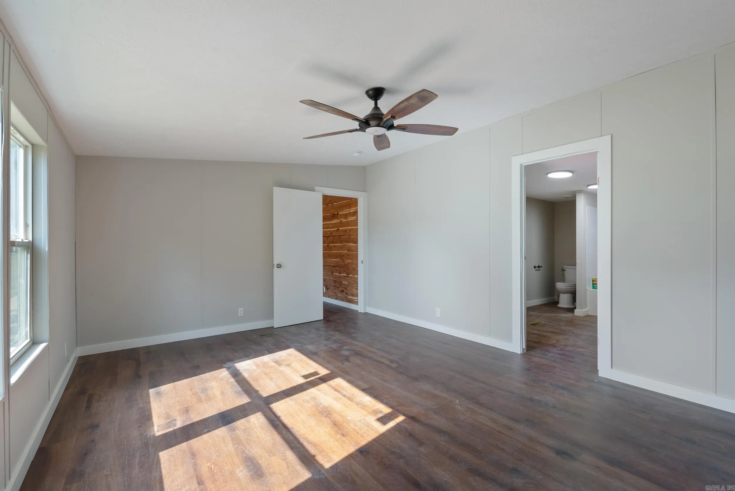 Property at 11 S Beryl - Image 19
