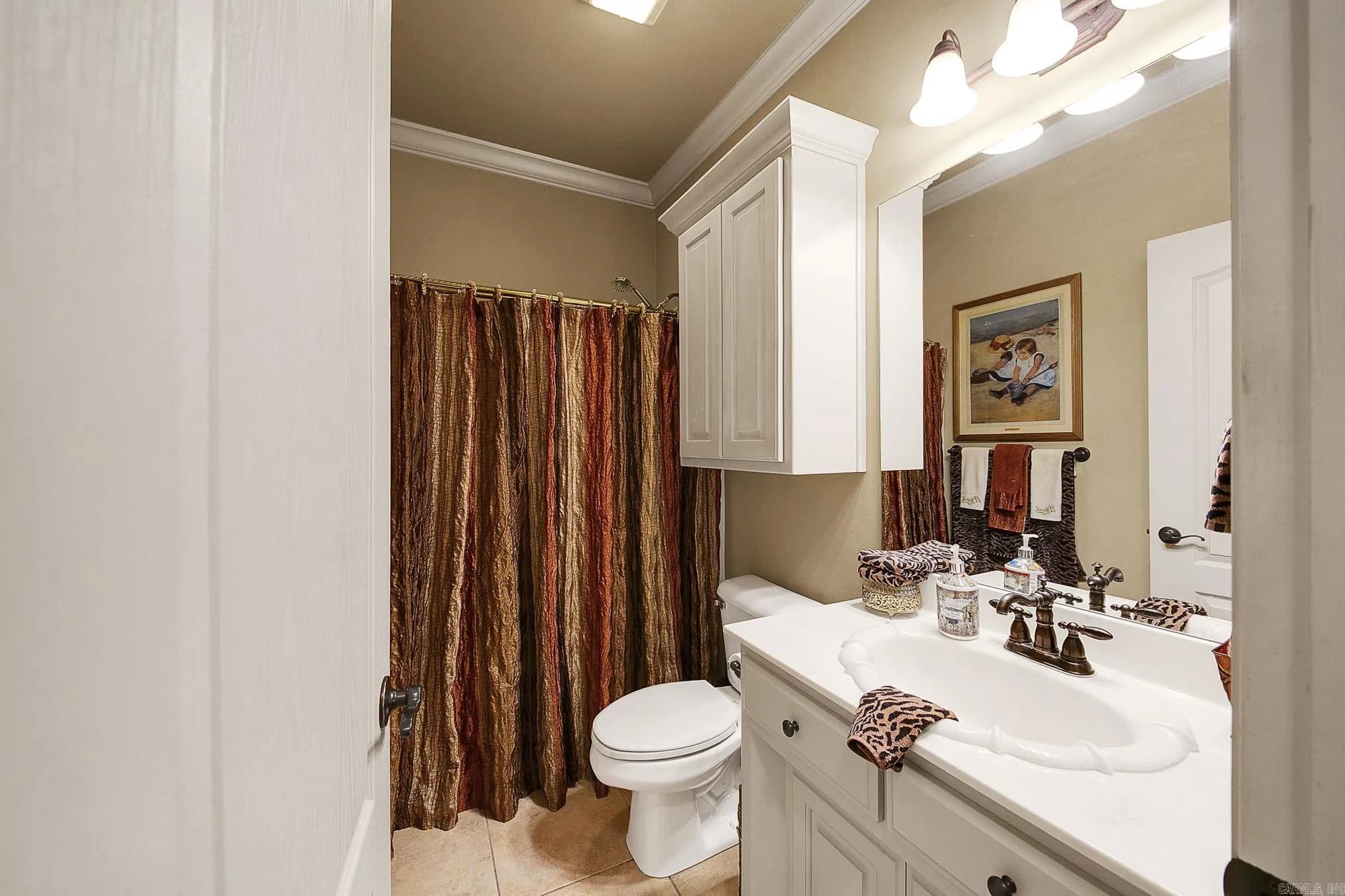 Property at 15  Algonquin - Image 35
