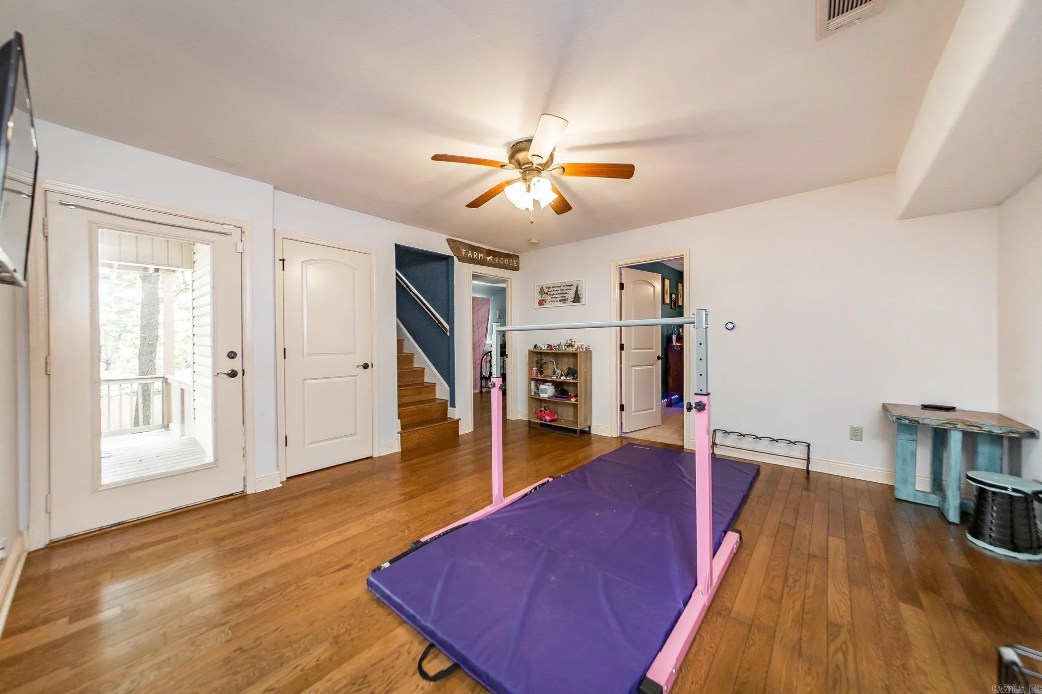 Property at 3200  Overcup - Image 35