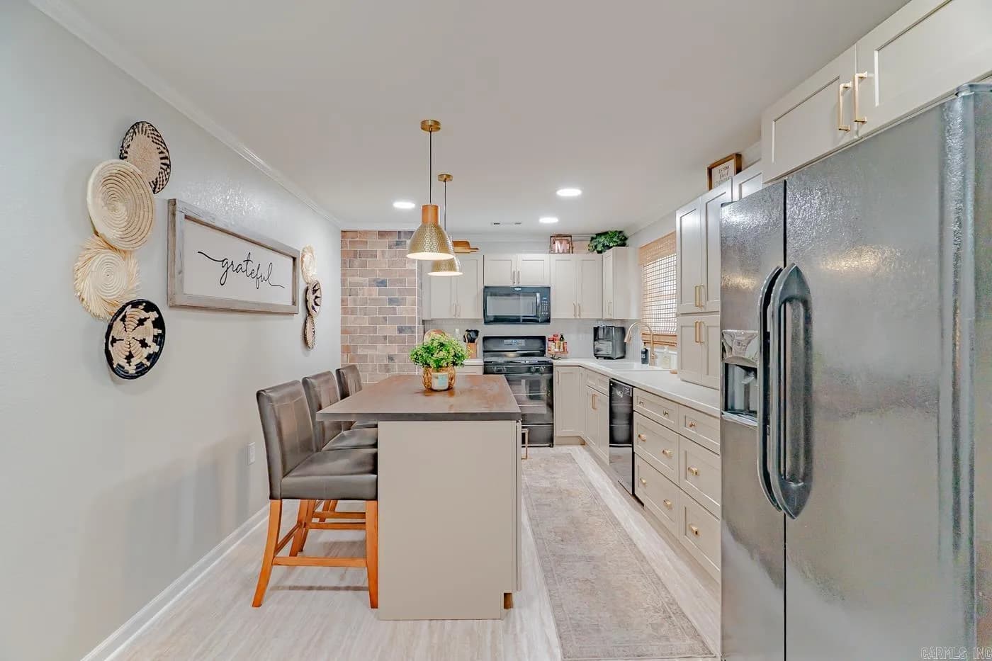 Property at 907  Nash - Image 10