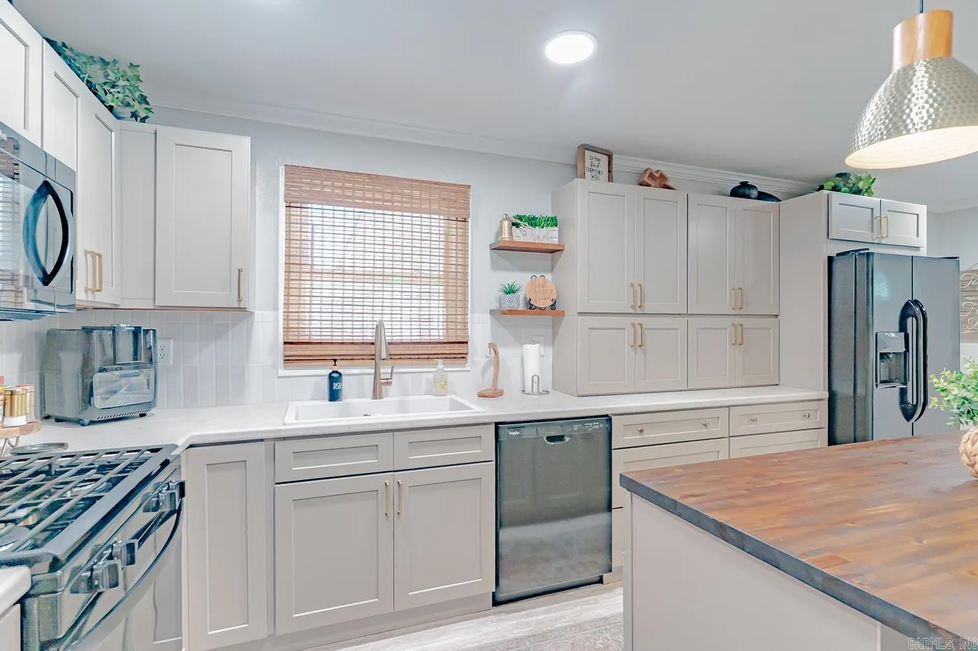 Property at 907  Nash - Image 12