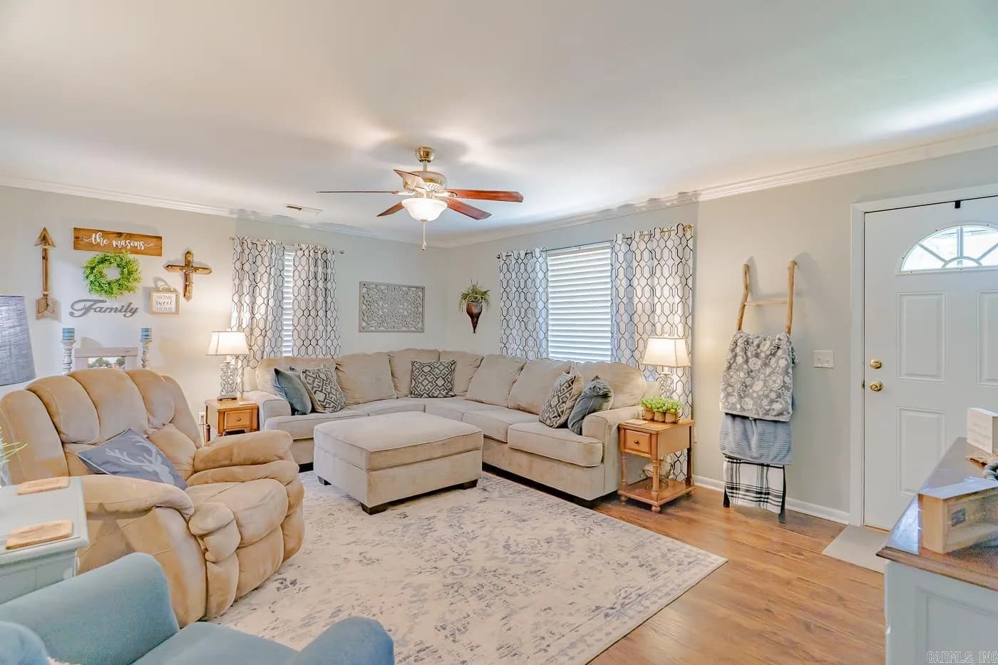 Property at 907  Nash - Image 8