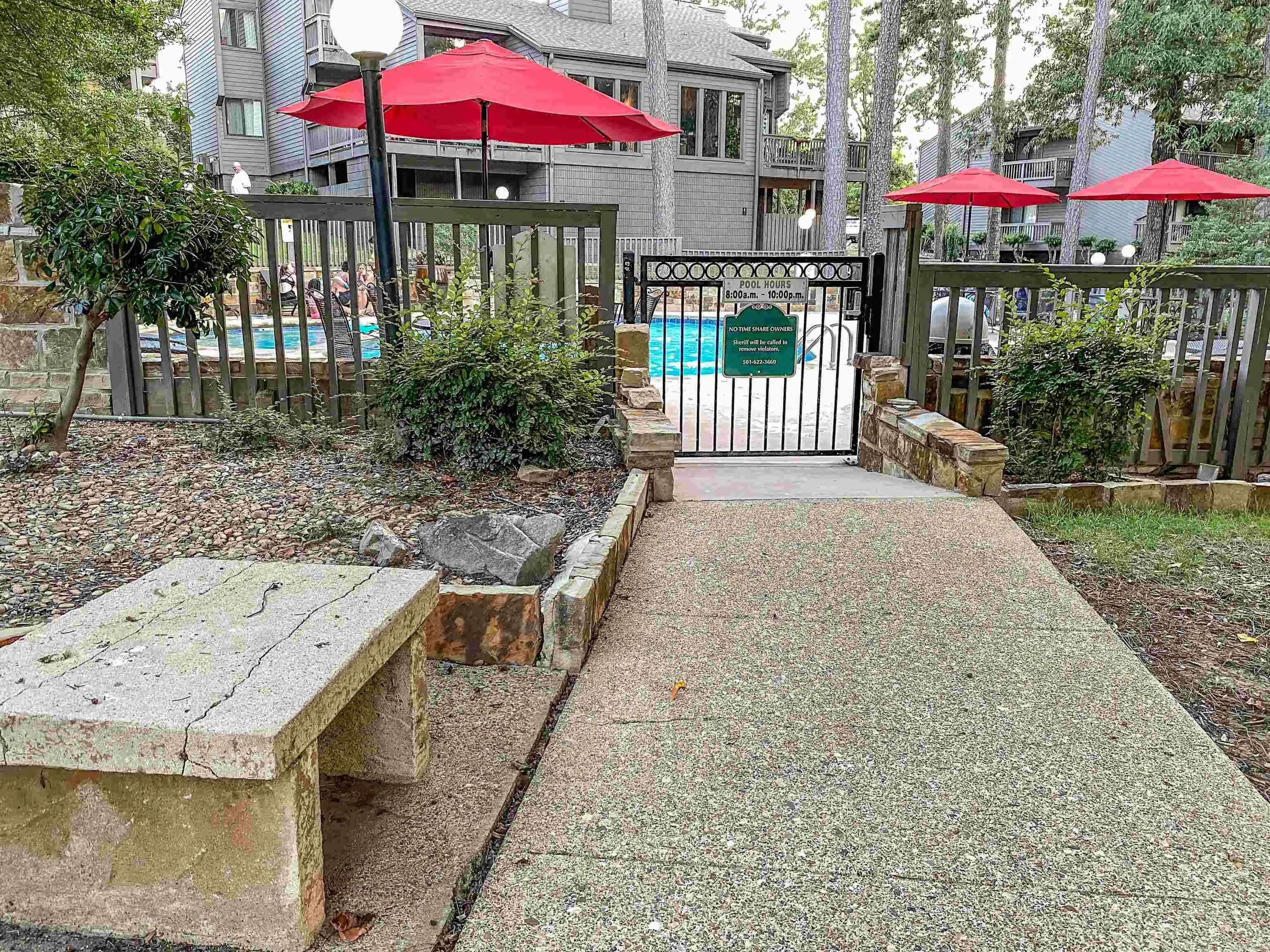 Property at 200  Hamilton oaks, E3 - Image 25